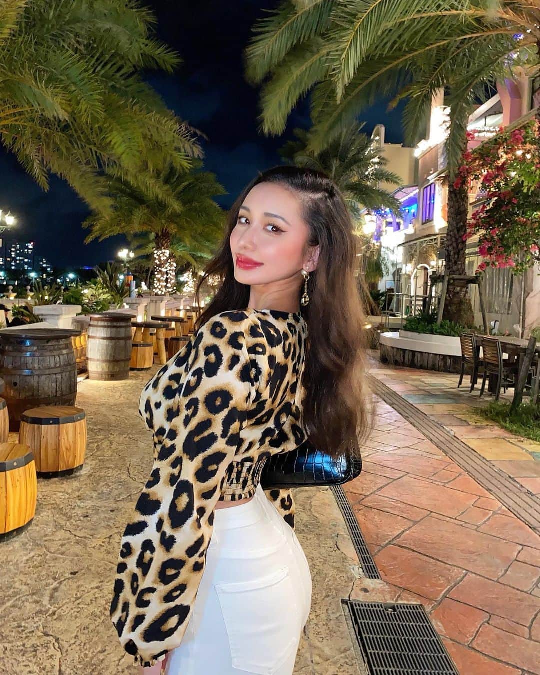 葉月さんのインスタグラム写真 - (葉月Instagram)「豹柄似合う？🐆💛」9月6日 20時44分 - hzk0207