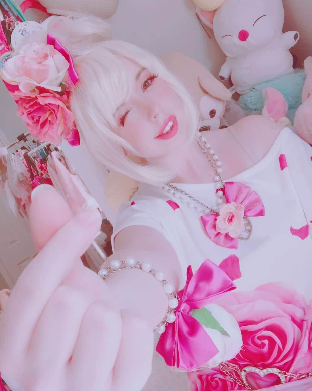 Elizabunnii エリザバニーさんのインスタグラム写真 - (Elizabunnii エリザバニーInstagram)「💗I ♡ MA＊RS💗  #viviennewestwood #marsjapan #gyaru #gaijingyaru #ギャル #ギャルコーデ #ガーリーコーデ」9月6日 22時10分 - dollie.bunnie