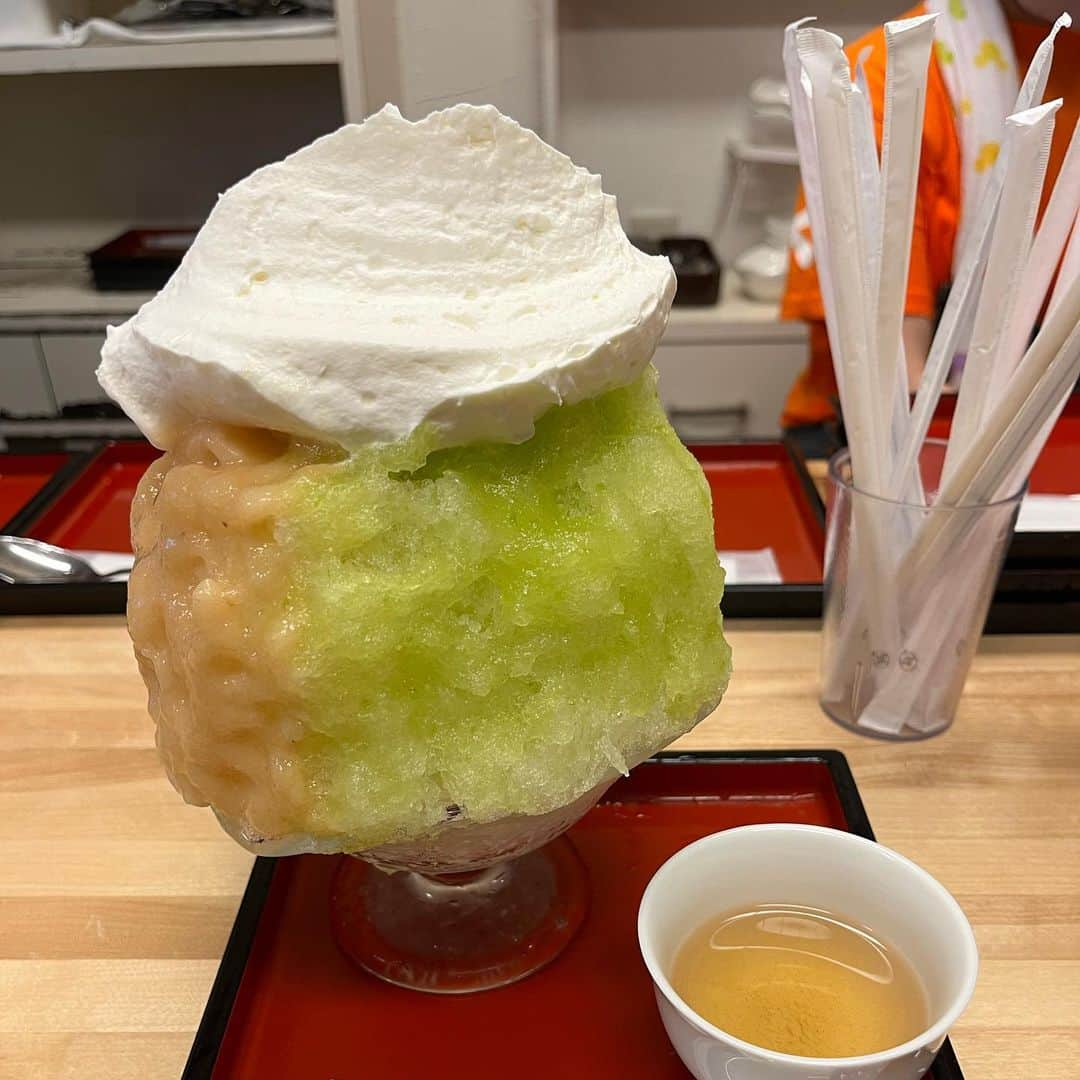 岩佐美咲さんのインスタグラム写真 - (岩佐美咲Instagram)「最近食べたかき氷記録🍧　　　　　　　 　　　　　　　　　　　　　　　　　 1枚目…廚otonaくろぎ「夏南瓜ん」　　　　　　　　　　 　　　　　　　　　　　　　　　　　　　　 2枚目…ダカフェ恵比寿「桃富士」　　　　　　　　　　　　　　　　 3枚目…茶寮億万「桃と粒あんマスカルポーネ」　　　　　　　　　　　　 4枚目…ひみつ堂「桃とメロンのあいがけ」」9月6日 23時15分 - wasaminnn