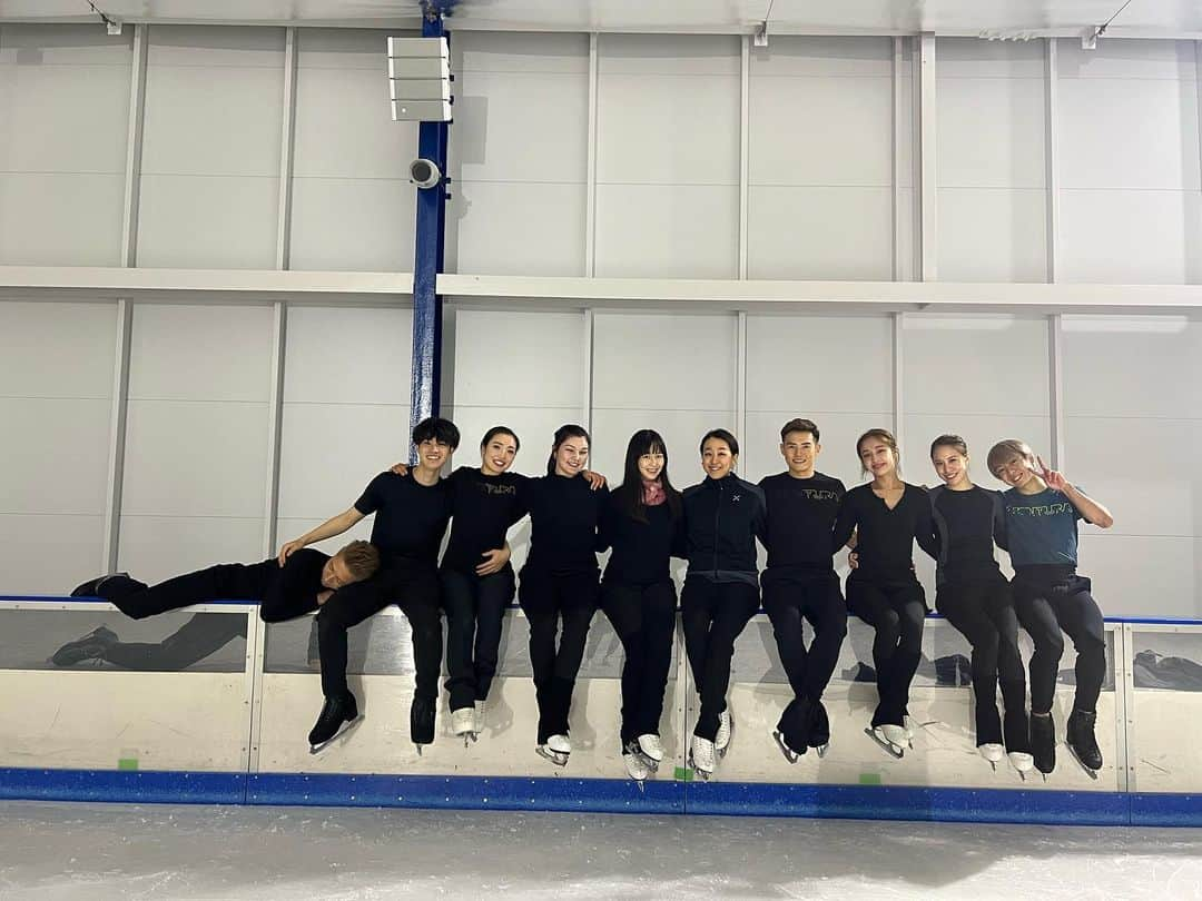 柴田嶺さんのインスタグラム写真 - (柴田嶺Instagram)「Love you guys😆❤️ #beyond#iceshow」9月7日 0時03分 - ryo_shibata_skate