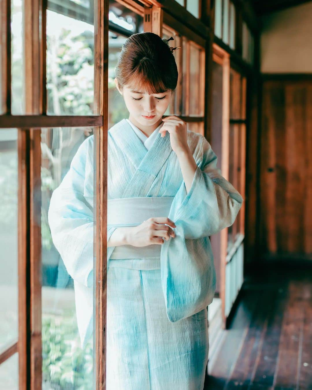 谷尻萌さんのインスタグラム写真 - (谷尻萌Instagram)「おやすみなさい🥱💤 着物、着たいなあ👘 それに京都が恋しいなあ💕  #京都　#着物」9月7日 0時33分 - tanijiri_moe