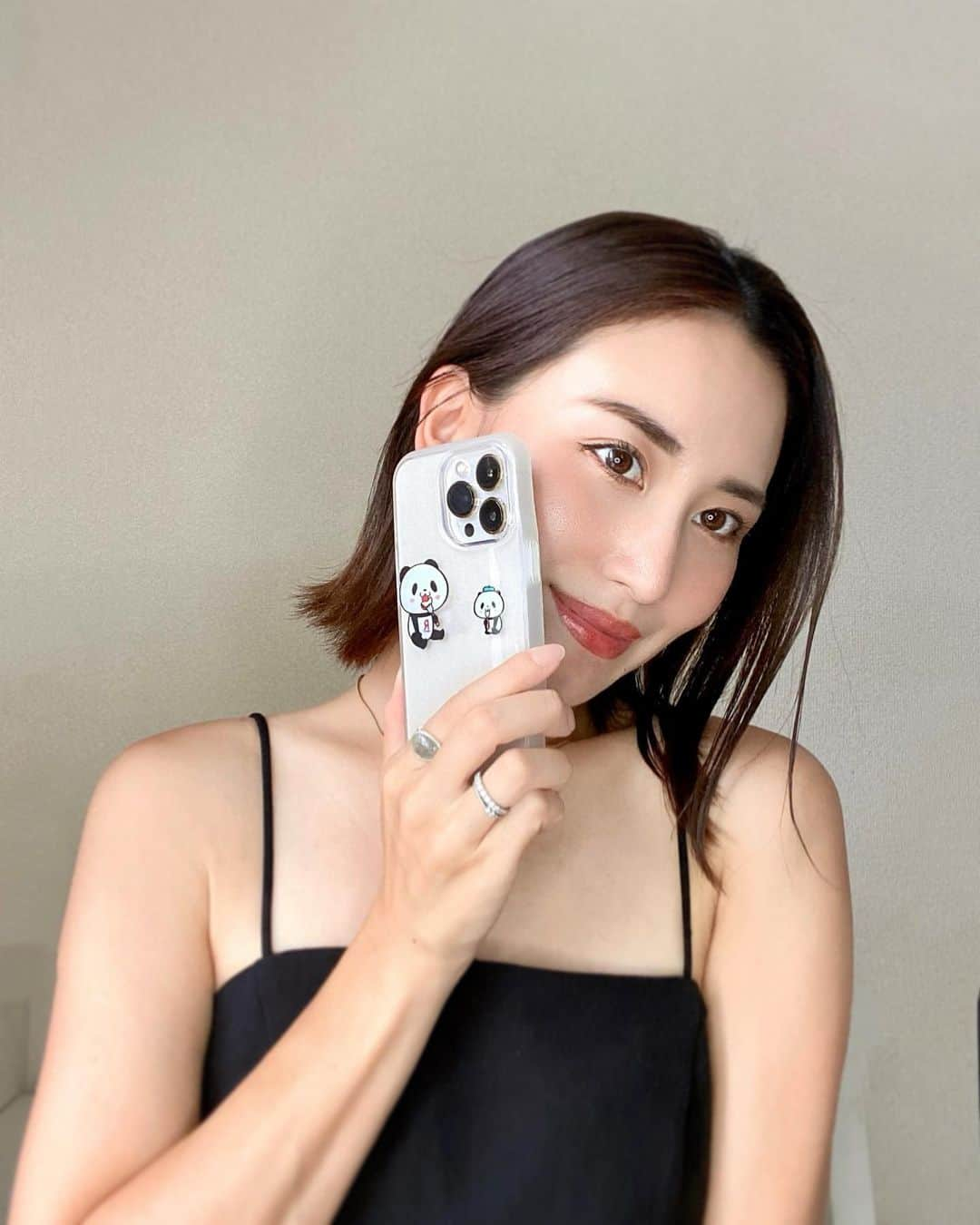 Ayaさんのインスタグラム写真 - (AyaInstagram)「最近楽天モバイルに契約してみた🐼📱  使うGBによって料金が変わるんだけど データ使い放題で最大2,980円（税込3,278円）‼ ️安すぎない？🥹👏 ※通信速度の制御の場合あり。 楽天回線エリア外最大1Mbps。通話料等別  しかもRakuten Linkというアプリからだと 国内通話料無料なんです📱☜めちゃ助かる〜🥹 ※一部非対応番号あり  通信速度や電波の入りも今のところ 問題なく使えてます💘  料金見直したい方は是非、楽天モバイルおすすめです✨ #楽天モバイル #pr」9月7日 10時52分 - aya__fit