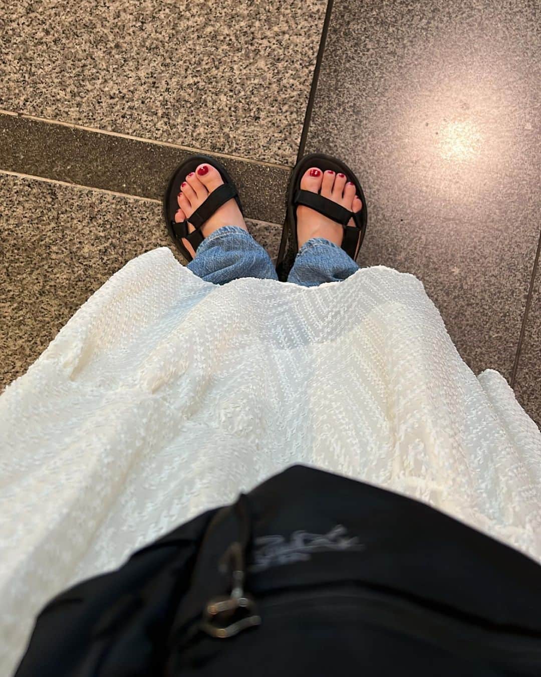 土性沙羅さんのインスタグラム写真 - (土性沙羅Instagram)「. . すこーし、すこ〜しづつ涼しくなってきてうれしい🧚‍♂️ . . . . . たくさん歩いた日🚶‍♀️ 超～～～めずらしくキャップを被ってみましたコーデ🧢✌🏻」9月7日 18時34分 - sara.dosho
