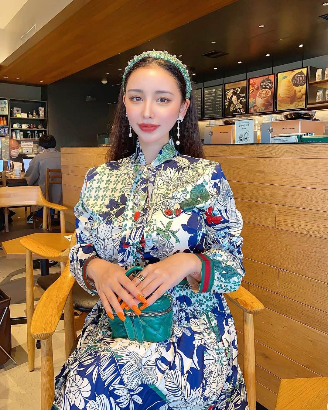 葉月さんのインスタグラム写真 - (葉月Instagram)「今日はお清楚でした💠 @reaktund のカチューシャ可愛い✨」9月7日 19時32分 - hzk0207