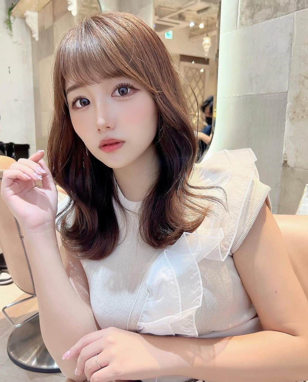 加藤里奈さんのインスタグラム写真 - (加藤里奈Instagram)「⋆ @lanicon_official のナチュラルカラコン 最近使ってる❥  ナチュラルだけど縁はしっかりしてるから、 自然に盛れる🥺🫶🏻  トップスは @micoameriofficial で見つけて即買いした😚🤍 可愛すぎる〜  #ootd #fashion #instafood #instagram  #hairstyle #outfit #code #instafashion  #ファッション #撮影 #ヘアスタイル #ヘア  #コーディネート #コーデ #今日の服 #micoameri #ミコアメリ #lanicon #ラニコン」9月7日 19時41分 - katoco0326