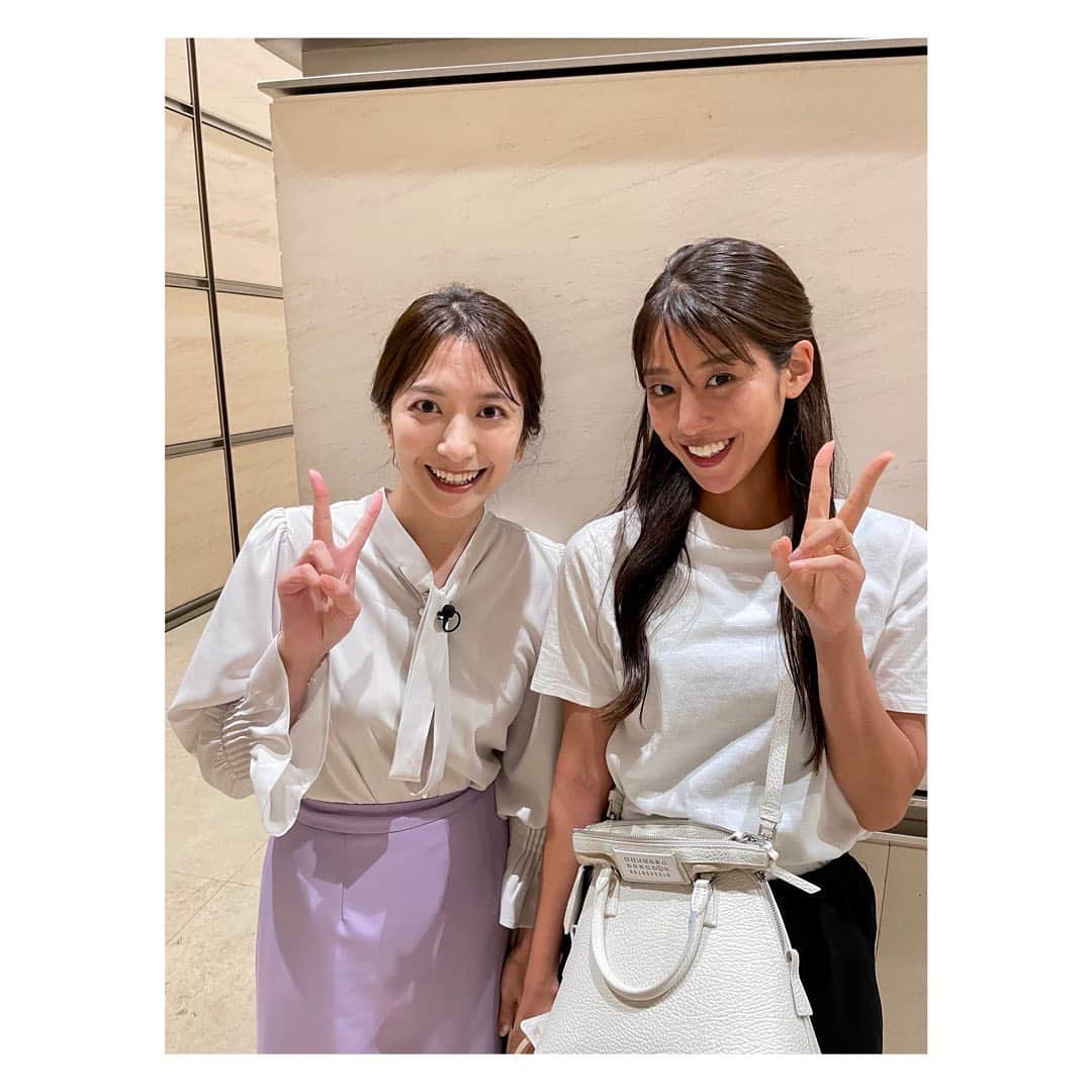 岡副麻希さんのインスタグラム写真 - (岡副麻希Instagram)「. りなちチャージ！💛🧡❤️ ⁡ 収録おわりギリッギリ会えたのよ🥹 うれしいなあ。うれしいなあ。 ふぇー。にやにやがとまらない🥹 ⁡ また近々ゆっくりね🥹❤️ ⁡ #同期 #出会って10年 #裏ピ、、、？笑」9月7日 22時36分 - maki_okazoe_official