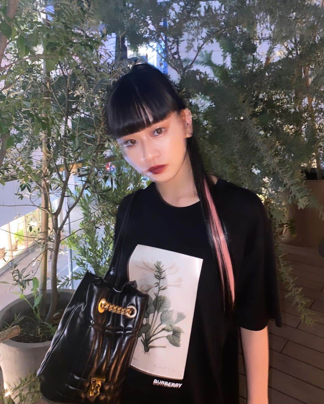 Hinaさんのインスタグラム写真 - (HinaInstagram)「@burberry #TheLolaBag hair/makeup by  @katohairmake 🖤」9月7日 23時19分 - hina_faky