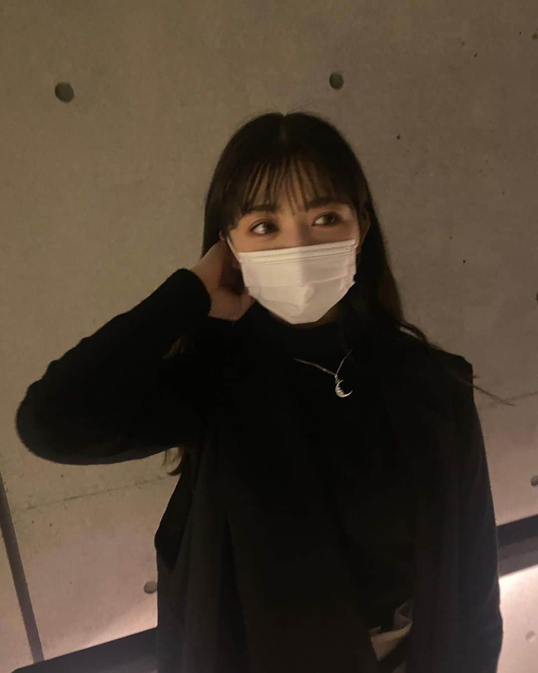 新井ひとみさんのインスタグラム写真 - (新井ひとみInstagram)「見つめちゃおうかしらっっっ  土日の女子流は 大宮でリリイベがあったり 横浜でイベント出演です😆  是非是非ストーリーから詳細 ご覧くださいませ😆  #女子流　#東京女子流　#女子流　#新井ひとみ　#スタイル　  #コーディネート　#コーデ　　#日本　#東京　　#カラコン　#ギャル　#みちょぱカラコン　#style  #ootd #ootdfashion #ootdstyle #Japan #tokyo #tokyogirl #좋아요환영　#데일리룩　#오오티디　#패션스타그램　#每日穿搭　#日系穿搭」9月9日 21時54分 - hitomi_tokyogirlsstyle