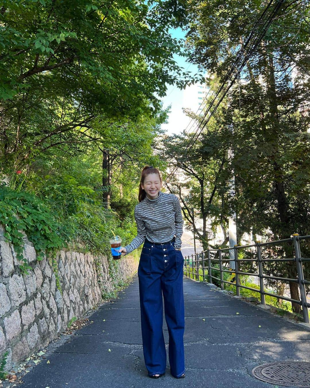 キム・ジンギョンさんのインスタグラム写真 - (キム・ジンギョンInstagram)「파란 하늘💙그리고 해피 추석🙇🏻‍♀️」9月10日 19時44分 - jinkyung3_3