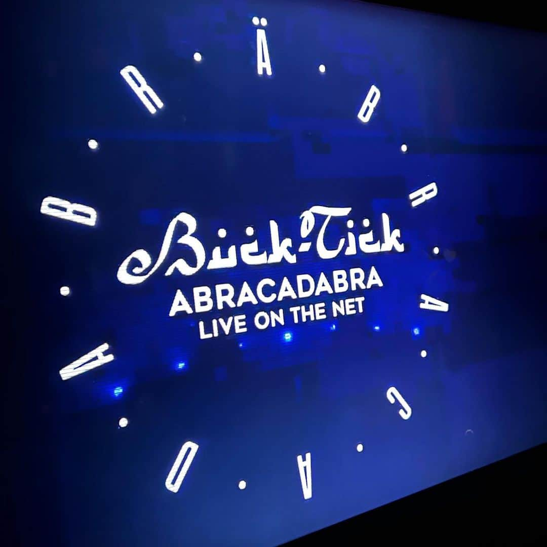 今井寿さんのインスタグラム写真 - (今井寿Instagram)「#🎸   35th anniv. "BUCK-TICK SATURDAY LIVE STREAMING" DAY6  #buckticksaturdaylive  🌕ABRACADABRA🌈  #十五夜  #櫻井敦司 #ヤガミトール #樋口豊 #星野英彦 #今井寿 #imaihisashi #guitar #bucktick #bt #peace #✌🏻 #🌈🌈🌈🌈🌈🌈🌈 #アブラカダブラ #ABRACADABRA #🔮🙏🏻 #御守り」9月10日 20時23分 - bucktick_imai