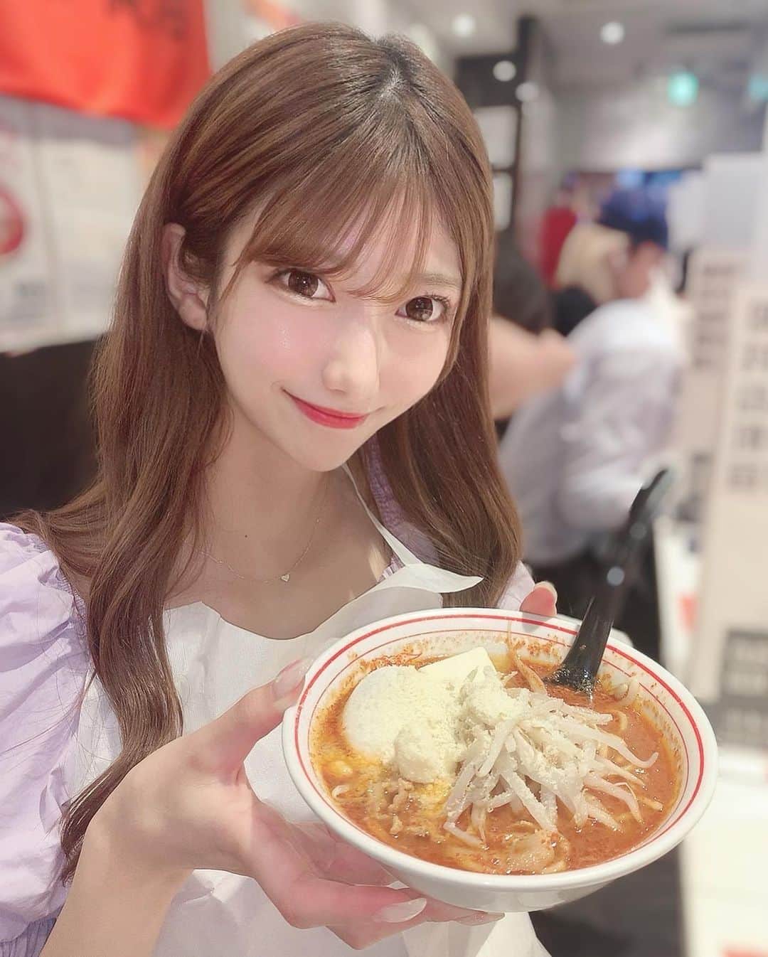 山広美保子さんのインスタグラム写真 - (山広美保子Instagram)「辛いの大好き♥️ . . . . . #ラーメン #ラーメン好きな人と繋がりたい #ラーメン女子  #中本 #蒙古タンメン中本  #北極 #北極ラーメン #辛いもの好き #辛党 #グルメ #グルメ好きな人と繋がりたい #idol #ไอดอล #idola #lucu #cantik #lucuabis #いいね返し  #偶像 #撮影  #グラビア #8頭身 #大人 #オトナ女子 #黒 #ノースリーブ #ワンピース #ロングワンピース #いいね返し #フォロワー募集中 #instalike」9月10日 21時54分 - yamahiromihoko