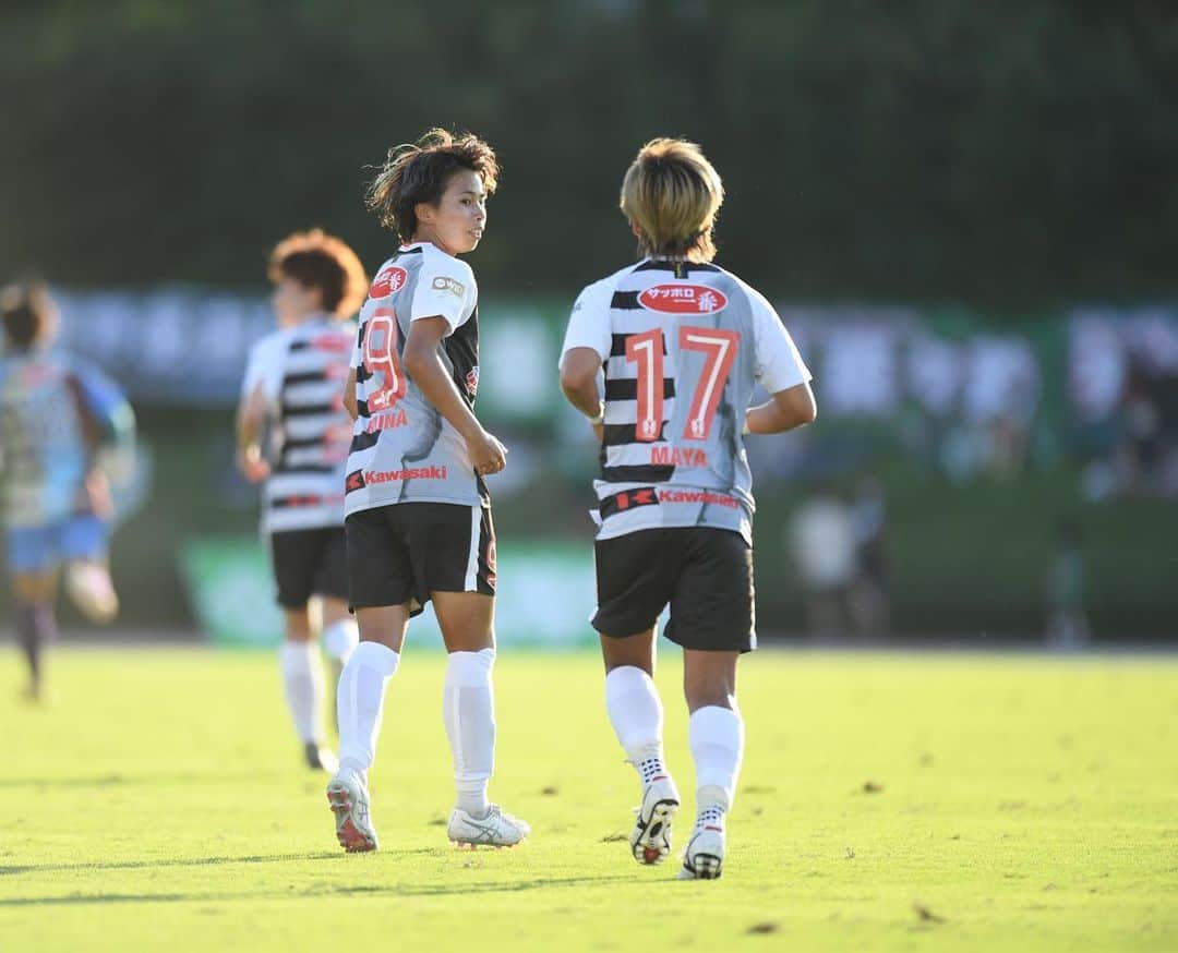 山本摩也さんのインスタグラム写真 - (山本摩也Instagram)「. ⁡ 90 (+3)  Gran esfuerzo de todo el equipo Vamos por mucho más juntos!  ⁡ 久しぶりの日本での公式試合、家族・友人が観に来てくれるのが凄く新鮮でした。 こうして同じ空間と時間をフットボールで共有出来るのは最高ですね。 ⁡ これから、ここから💪🏽 ⁡ #futbol #inac神戸」9月11日 10時41分 - maya02051993