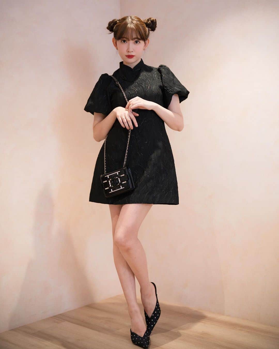小嶋陽菜さんのインスタグラム写真 - (小嶋陽菜Instagram)「CHINA DRESSES  COLLECTION❤️🌝  YouTubeでチャイナドレスのLOOKBOOKをしてみました🥮✨  ぜんぶお気に入り🥺どれが好き？？」9月11日 12時28分 - nyanchan22