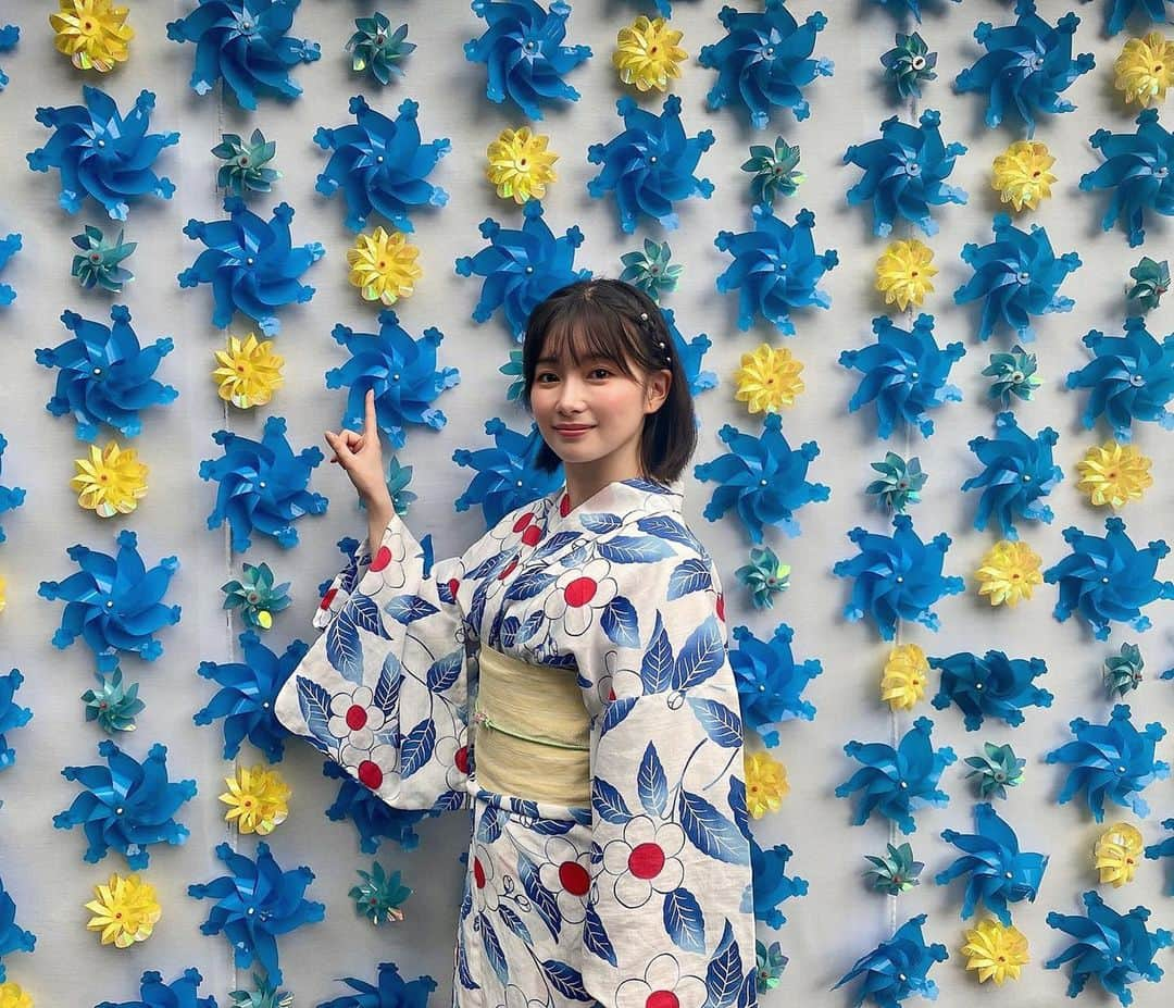 早田悠里子さんのインスタグラム写真 - (早田悠里子Instagram)「浅草にはこんな映えスポットがありました🤫 時期によってかざぐるまの色も変わるそうです☺️  #浅草花月堂 #かざぐるまの壁   #浅草 #浅草グルメ #浅草食べ歩き #浅草カフェ #浅草ランチ #浴衣 #浴衣ヘア #浴衣帯結び #浴衣着付け #かき氷巡り」9月11日 18時59分 - yurikohayata