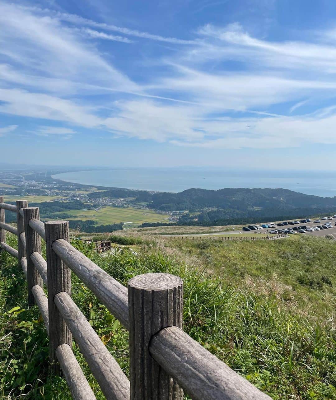 白戸ゆめのさんのインスタグラム写真 - (白戸ゆめのInstagram)「⛰ . #寒風山  天気が良くて綺麗だったー✨ 心身共にリフレッシュ🥰 . デジタルデトックス 定期的にしないとだ✌️」9月11日 21時43分 - yumeno.s_