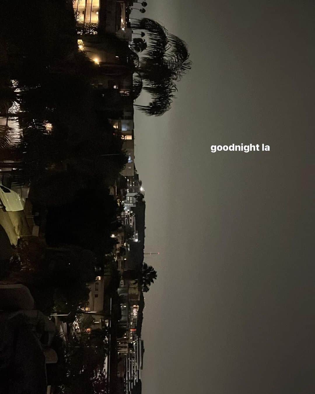 Nicky Gileさんのインスタグラム写真 - (Nicky GileInstagram)「she’s back in town 🖤」9月12日 8時11分 - nickygile