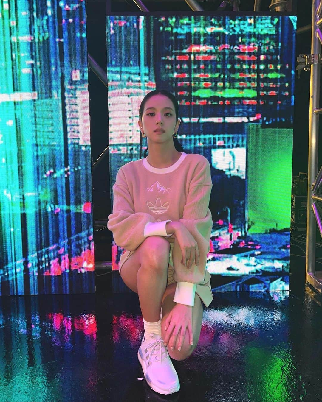 ジスさんのインスタグラム写真 - (ジスInstagram)「@adidasoriginals 👟 #NMD #createdwithadidas #ad」9月13日 13時01分 - sooyaaa__