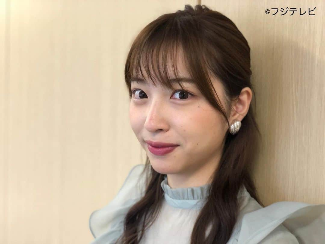 フジテレビ「めざましテレビ」さんのインスタグラム写真 - (フジテレビ「めざましテレビ」Instagram)「ファッション雑誌CanCamとコラボした お天気コーナー「きょう何着て行く？」 林佑香さんの毎日のコーデを紹介♪  ９月１３日（火）　  ・ブラウス[キャミソール付き]　　@rienda_official ７０４０円 ・スカート　　@noela_official 　１万６５００円 ・靴　　　@kanematsu_official 　２万５３００円 ・イヤリング　　@abiste_official 　８８００円   ☆ポイント☆ スタンドカラーやフリルなど、この秋はクラシカルなブラウスが人気🍁 ほんのり透け感のあるシアー素材なら、コンサバになりすぎず垢抜けたきれいめムードが漂います✨ 繊細なレーススカートも華やかムードを後押し❣️  #めざましテレビ #きょう何着て行く？ #林佑香 #今日のコーデ #コーデ #CanCam #今日のファッション#ootd #きょう何着て行く？は月〜金朝6時22分ごろ放送  #きれいめコーデ #きれいめカジュアル #大人コーデ #春コーデ #オフィスカジュアル #上品コーデ #アナウンサー衣装」9月13日 17時21分 - mezamashi.tv