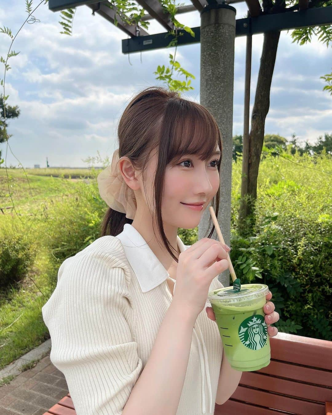 矢倉楓子さんのインスタグラム写真 - (矢倉楓子Instagram)「ダブル抹茶ティーラテ大好き🤤💕  今日はこの後ファンクラブで皆さんへのサプライズがありますよ〜☝️🎁✨  #スタバ  #ダブル抹茶ティーラテ  #毎日 #飲みたい」9月13日 19時01分 - fufu_ice