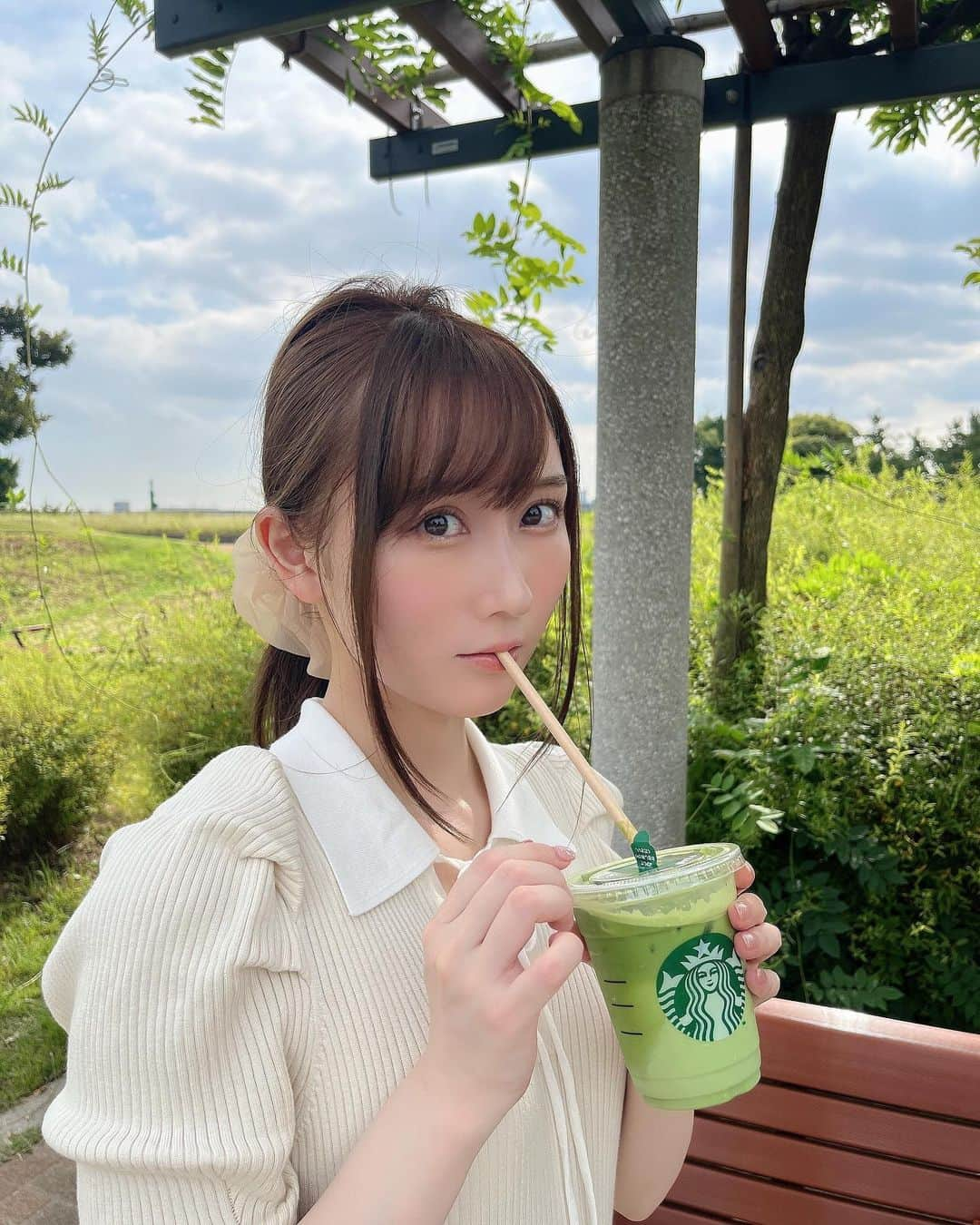 矢倉楓子さんのインスタグラム写真 - (矢倉楓子Instagram)「ダブル抹茶ティーラテ大好き🤤💕  今日はこの後ファンクラブで皆さんへのサプライズがありますよ〜☝️🎁✨  #スタバ  #ダブル抹茶ティーラテ  #毎日 #飲みたい」9月13日 19時01分 - fufu_ice