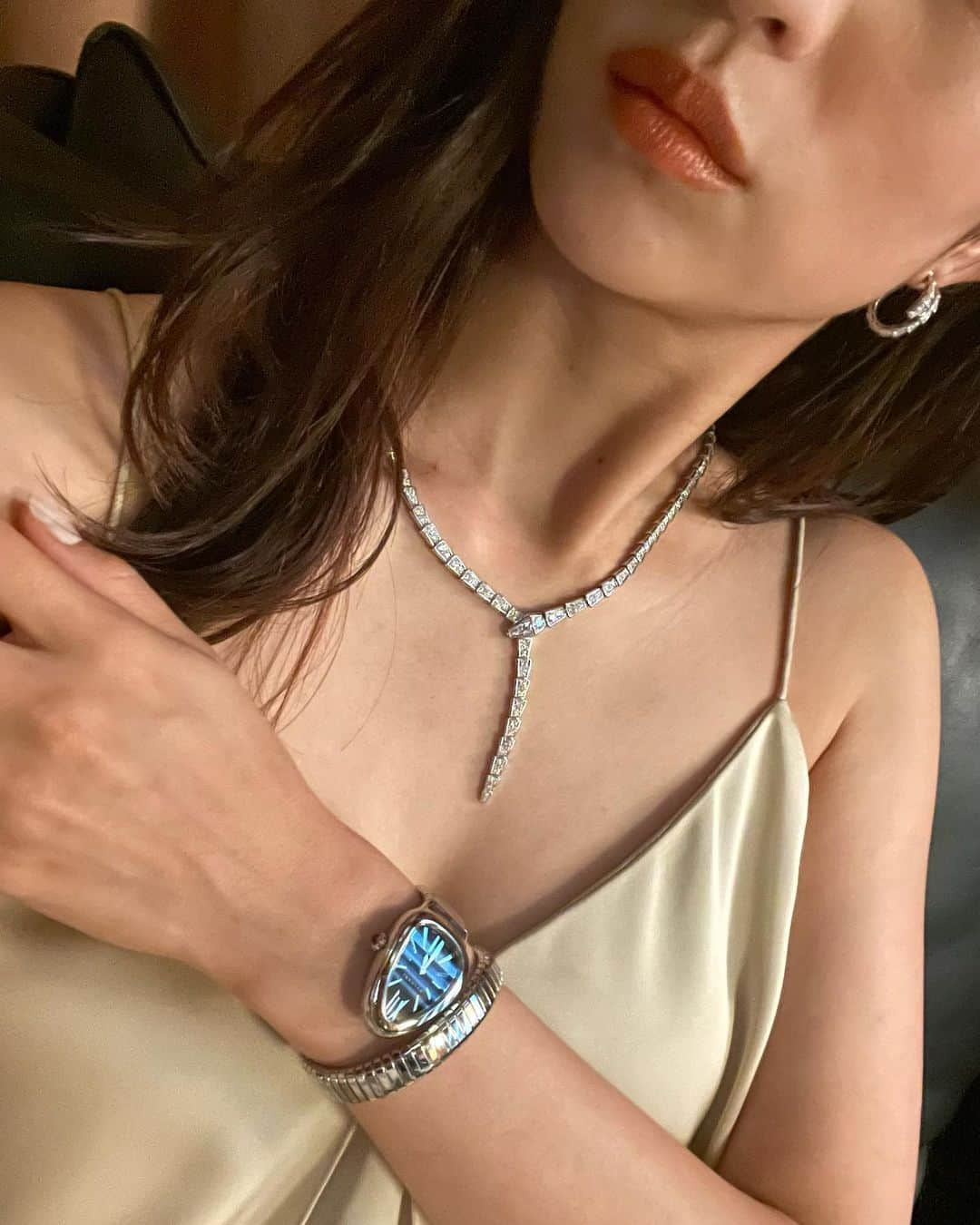 堀田茜さんのインスタグラム写真 - (堀田茜Instagram)「@bulgari 🫶💎💎💎」9月13日 20時24分 - akanehotta