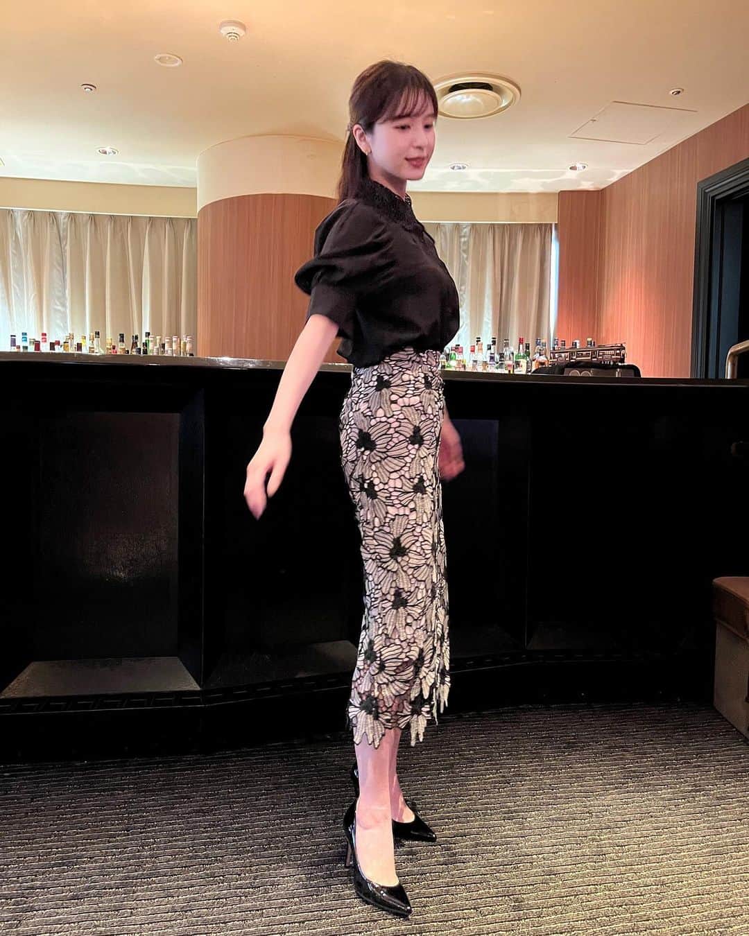 角谷暁子さんのインスタグラム写真 - (角谷暁子Instagram)「🌕🍃  #wbs #池上彰の激動世界情勢SP #エンターザミュージック」9月14日 16時35分 - kadoya_akiko