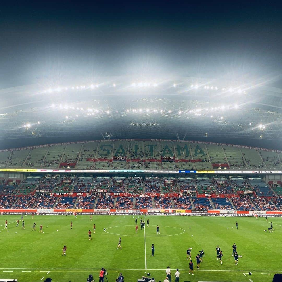 宮原華音さんのインスタグラム写真 - (宮原華音Instagram)「⚽️❤️⚽️❤️  初　@urawaredsofficial 観戦！ 埼玉スタジアム広くて見やすくてびっくりしました🫢！  最近アオアシ見てたから ちょっと理解できて楽しかった😊✨  選手の皆様お疲れ様でした！ また観に行きたいなー⚽️⚽️  ※写真撮影の時のみマクス外してます  #浦和レッズ #サッカー観戦 #埼玉スタジアム #浦和レッズダイヤモンズ #浦和レッズ戦」9月14日 22時21分 - miyahara_kanon