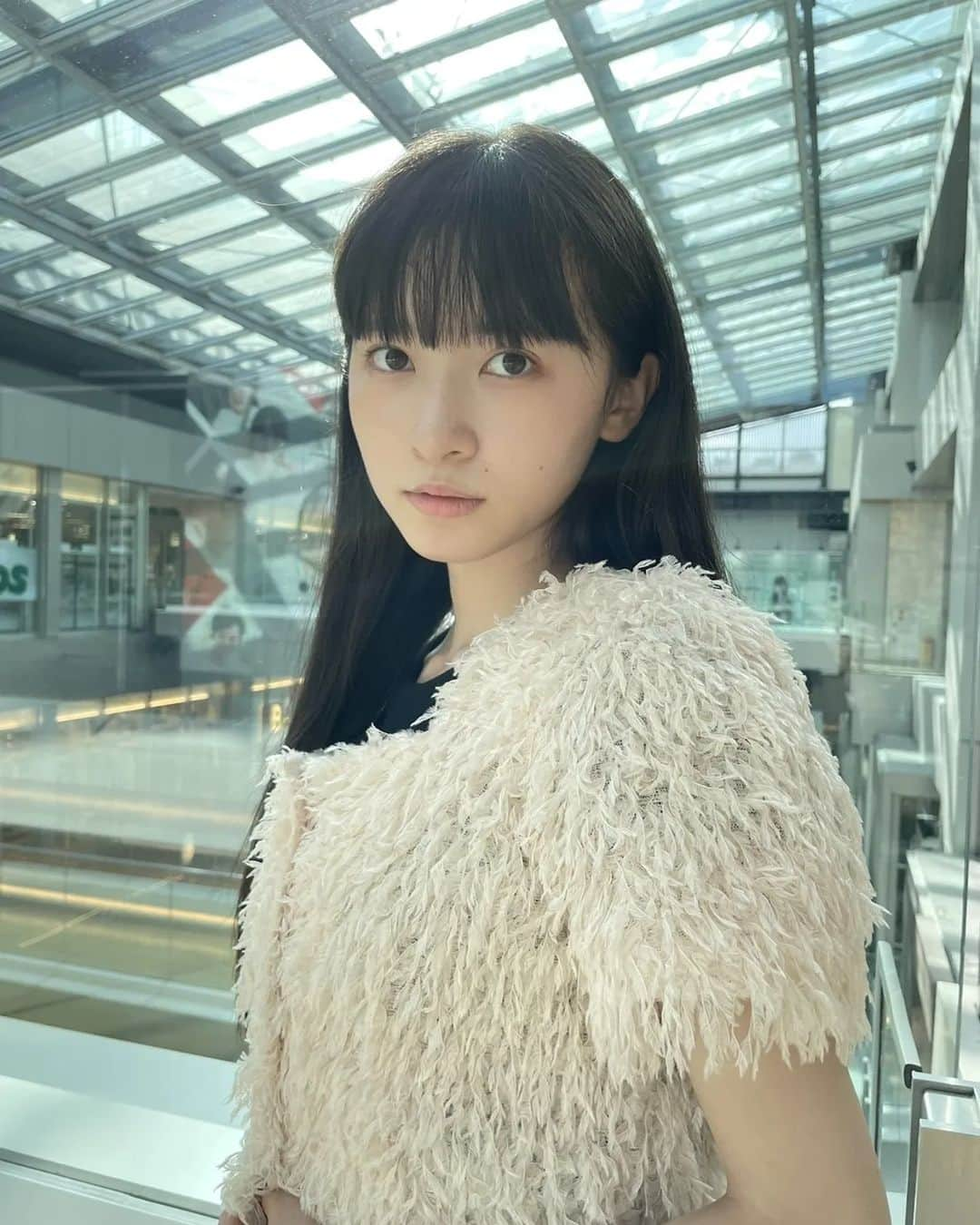 桧山ありすさんのインスタグラム写真 - (桧山ありすInstagram)「お久しぶりの投稿です☻  前回の投稿でたくさんの反応ありがとうございます!!  皆さんの暖かいコメントとても嬉しかったです😭 受験頑張ります！ 皆さんもお仕事や学校頑張ってください💪🏻 私も応援しています🤍  秋の食べ物もたくさん教えてくれてありがとうございます🥹  梨も柿もぶどうも焼き芋も栗も栗きんとんもモンブランも秋刀魚も!!! 全部美味しいよね🤤 今年も食欲の秋でたくさん食べたいな〜！何から食べようか...  #桧山ありす #alice #jc3 #07」9月15日 17時23分 - alice.hiyama