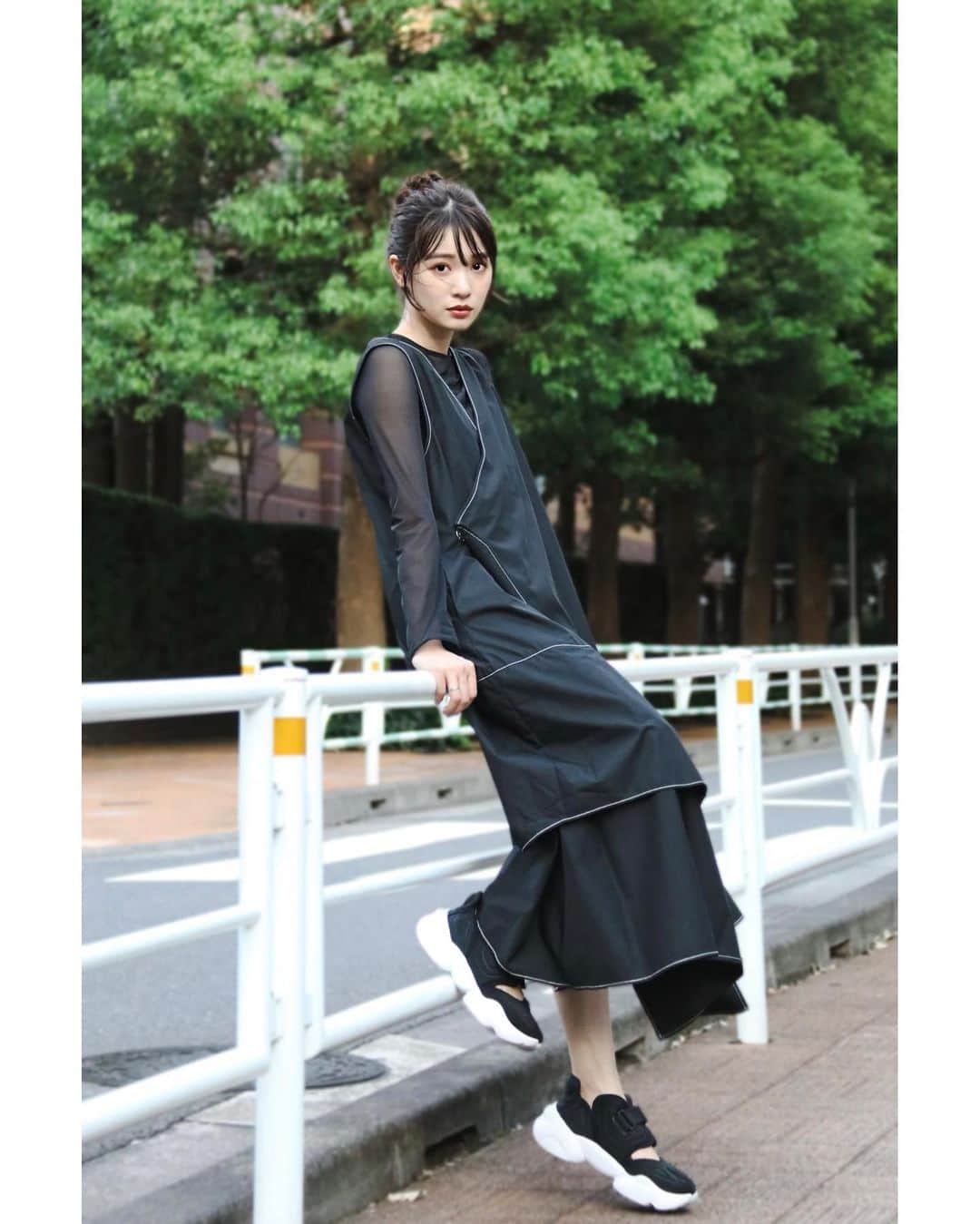 中川紅葉さんのインスタグラム写真 - (中川紅葉Instagram)「全身🍡 #158cmコーデ   op #UN3D tops #mamekurogouchi × #uniqlou  shoes #nikeairrift」9月15日 18時41分 - kureha_nakagawa