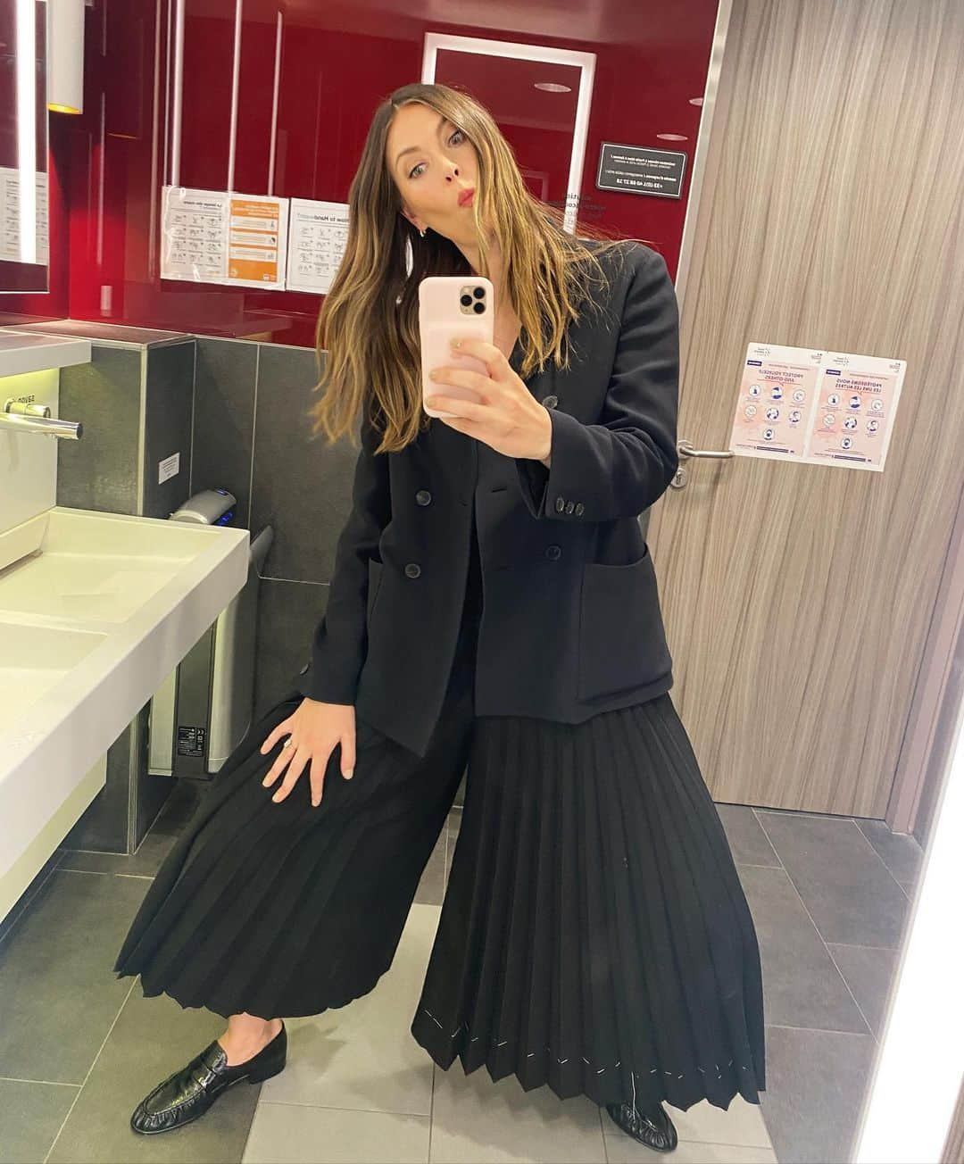 マリア・シャラポワさんのインスタグラム写真 - (マリア・シャラポワInstagram)「Keeping it real chic with the crypto community 🤪」9月15日 20時20分 - mariasharapova