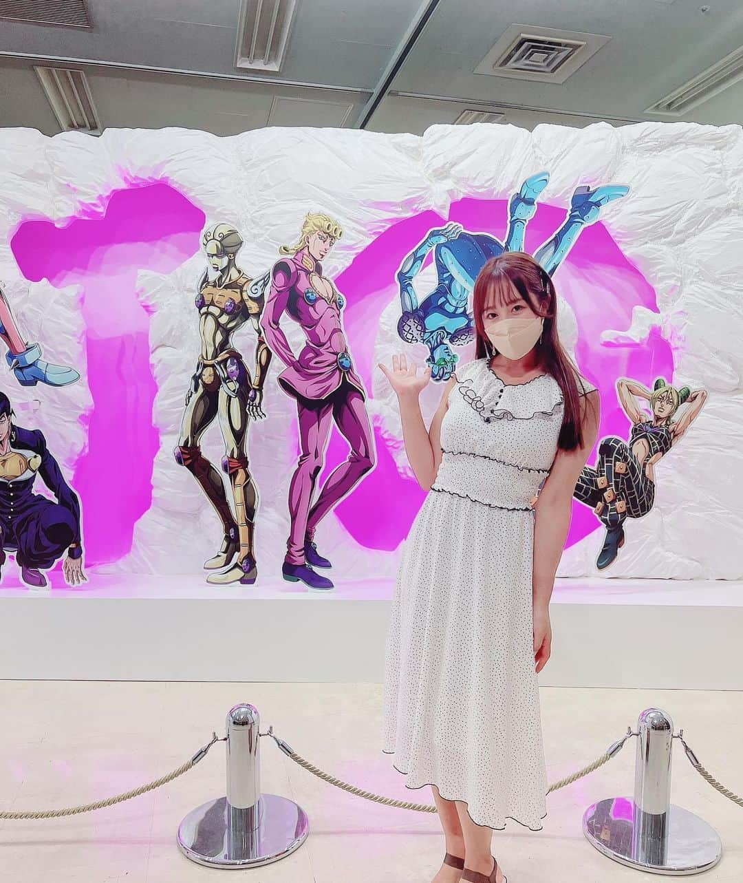 愛場れいらさんのインスタグラム写真 - (愛場れいらInstagram)「#JOJO展　と　#jojoworld  2回行ったよ〜💓 楽しかった✨✨ . . いとこから誕生日に完売してた ブチャのスカーフと、大好きなドッピオのアクスタもらった🥺💎 昨日はゲームでA賞当たるし🎰さいこお . . . 可愛すぎる✨部屋がグッズ増えすぎてJOJO展みたい笑 . . . . #ジョジョの奇妙な冒険」9月16日 18時19分 - aibareira2