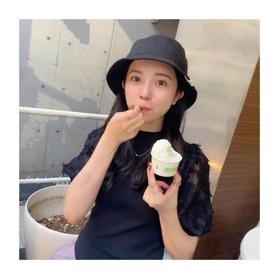 入来茉里さんのインスタグラム写真 - (入来茉里Instagram)「gelato♡🍨 ミュージカル『ピーターパン』での共演以来 ずっと交流が続いている、安田カナさん と。@kana_yasuda_oniku  8年目になる付き合い 毎年夏は2人でジェラート食べる企画☺️ 何味 にしたでしょうか 1. メロン 2.マスカット 3. ライム 4.ミント  明日は、 23:00〜23:30 BS松竹東急『悪女のすべて』12話 24:00〜24:30 BSフジ「恋愛マルシェ」 24:00～25:00 CS放送 TBSチャンネル1 「元乃木坂46中田花奈の麻雀ガチバトル!かなりんのトップ目とれるカナ?」 ※再放送は24日  オンエアです☺️  #ミュージカル #ピーターパン  #gelato #ジェラート #スイーツ #おやつタイム #悪女のすべて #BS #恋愛マルシェ #CS #トップ目とれるカナ #麻雀 #麻雀女子」9月16日 18時56分 - iriki.mari_official