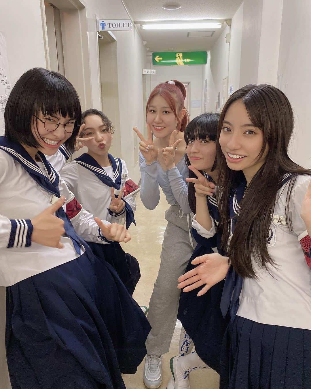 かれん（古賀かれん）さんのインスタグラム写真 - (かれん（古賀かれん）Instagram)「with リーダーズ！！ パフォーマンス最高だったネ」9月17日 22時30分 - lgm_karen_official