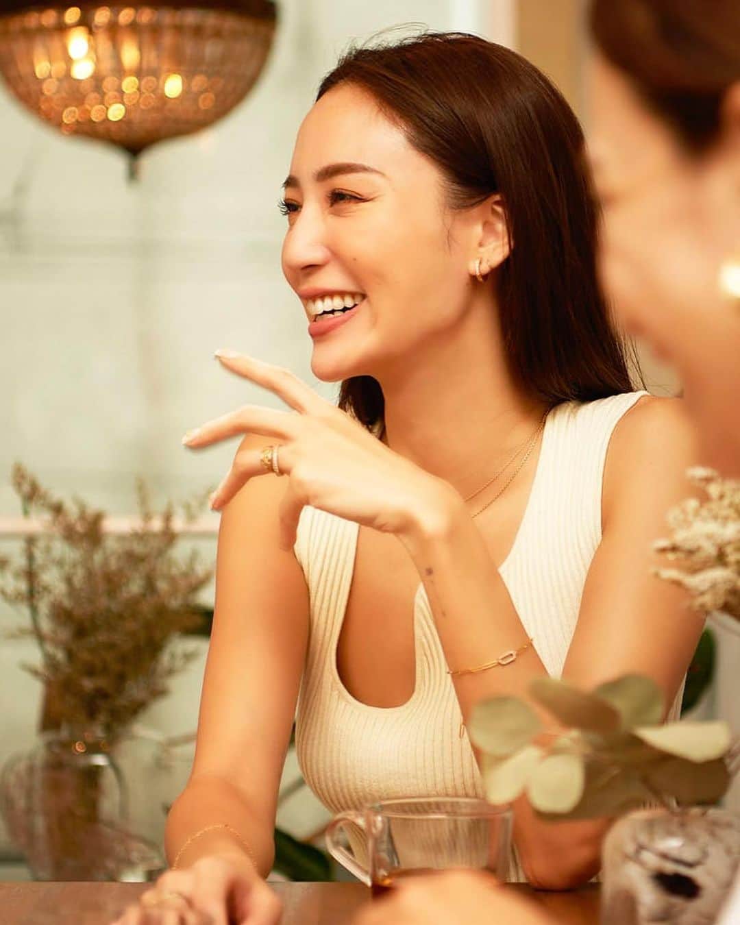 中島ケイカさんのインスタグラム写真 - (中島ケイカInstagram)「雑誌 LEON @leon_magazine にて @makiakisada さんの連載がスタート。  記念すべき1回目のゲストに 呼んでいただき対談させていただきました。  テーマは 「男性のニオイケアについて」 女性もやはり気になるところでもある内容です。笑  #leon #mensmagazine #連載」9月18日 18時00分 - kathy_tan529