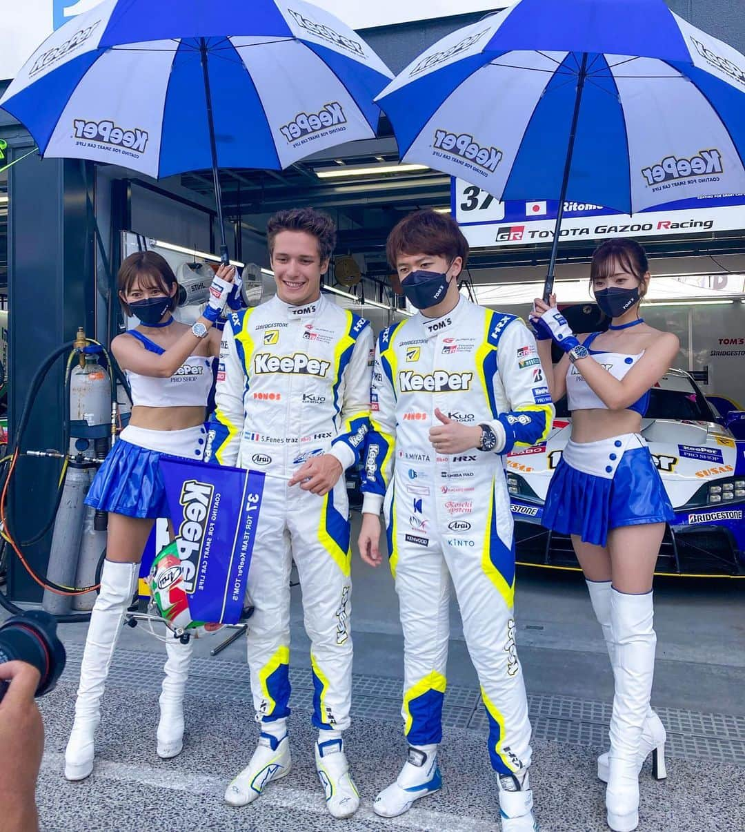 引地裕美さんのインスタグラム写真 - (引地裕美Instagram)「#SUPERGT2022 第6戦 菅生決勝🐮🫘  雨が降ったり止んだりの天候に左右され魔物が暴れるハラハラのレース展開でしたが、 37号車は正式結果9番手！ ポイントGETです❤️‍🔥  37号車の応援ありがとうございました✌️🖐💙  台風接近中だからみんなが帰るところは雨かもしれない☔️⚡️ 気を付けて帰ってね🥹🫶🏻  #KeePer #keeper技研 #tomsracsing #supergt #supra  #引地裕美 #モデル #rq #レースクイーン #UMine #jpn #일본 #오오티디  #얼스타그램 #照片 #粉我  #패션스타그램 #데일리코디 #패션 #时装 #셀카」9月18日 20時06分 - yuumihikichi