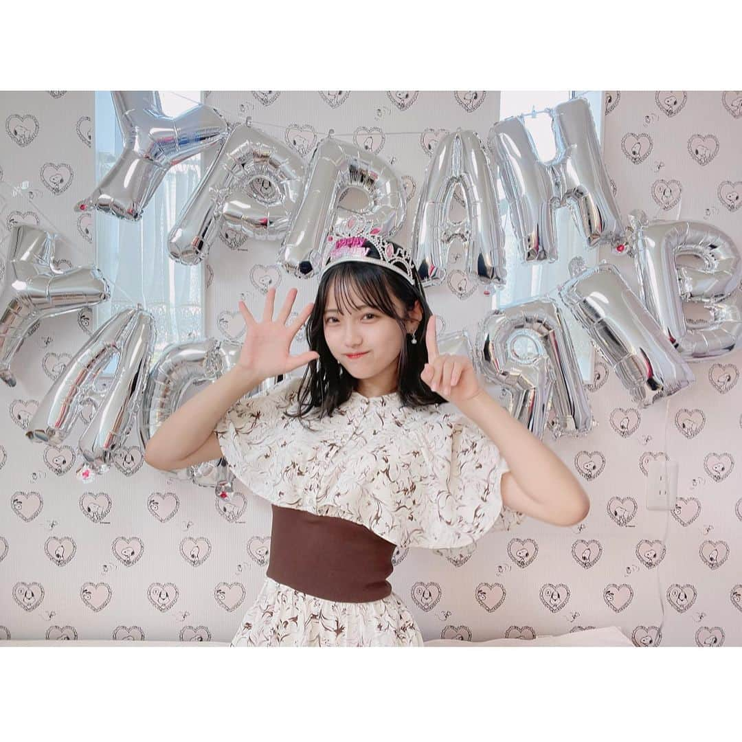 まほこさんのインスタグラム写真 - (まほこInstagram)「15歳になりました❕ 沢山のお祝いありがとうございます😭💞 15歳のまほこもよろしくお願いします🙌🏻🤍」9月18日 20時26分 - mahoko.0918