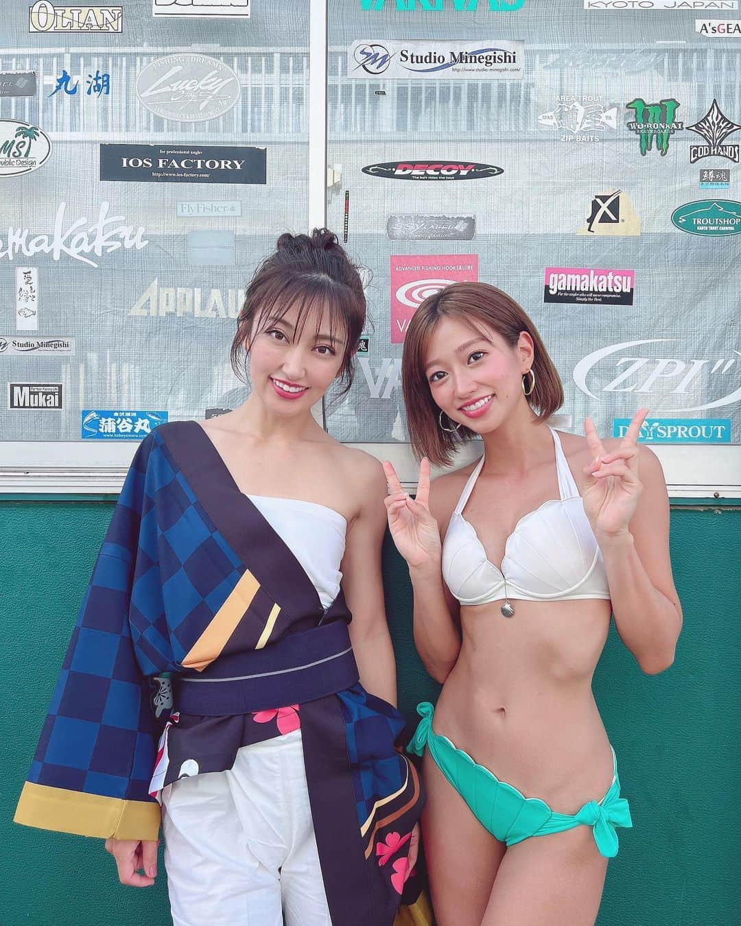 大貫彩香さんのインスタグラム写真 - (大貫彩香Instagram)「熊田曜子さんと♡  グラビアを長く続ける秘訣とポージングを伝授してくださいました✨  熊田さんのブログにもお写真など載せていただいていると、ファンの方が教えてくれました！是非見に行って下さいね☺️🌸嬉しい  美しい先輩方が道を開いていくから私はその度に勇気を頂き、今でも続けて行くことが出来ています。 本日お話しさせて頂いて少しの間でしたが、私もこんな先輩になりたいなあと改めて思いました！盛り上げて頂き、ありがとうございました！✨ またお会いできます様に🌸  フレッシュさん何時もありがとうございます！✨  #グラビア　 #グラビアアイドル　  努力をすれば、 人間としての未来は明るいと、 美しい人たちを見るたびに思います。」9月19日 20時02分 - sayaka_oonuki