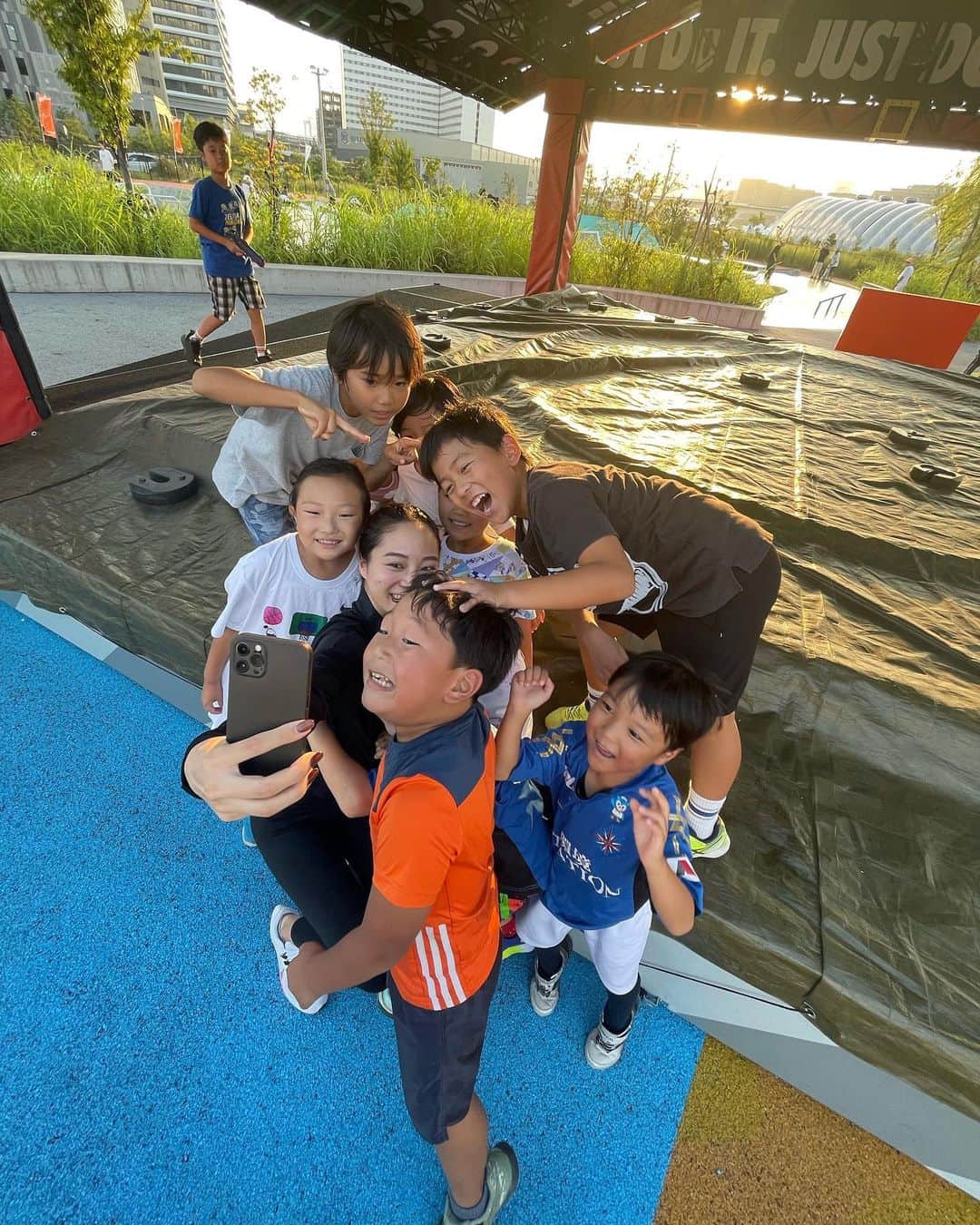 福内櫻子さんのインスタグラム写真 - (福内櫻子Instagram)「FINAL EVENT @tokyo_sport_playground で1年間Kids Run Clinic を担当しました！ 今日でTokyo sport playground は最後となりました。  寒い日も暑い日も遊んで走って笑って、一緒に汗を流した皆んな本当にありがとう🫶  沢山のエネルギーを皆からもらいました🔥 運動ができるできない関係なく楽しんでくれることが何より嬉しかった🌞  スポーツの楽しさを教えてくれた素晴らしい遊び場☑︎  #sports #kids #kidsrun #tokyosportplayground #run #runclinic #running」9月19日 20時35分 - sakurako_fukuuchi