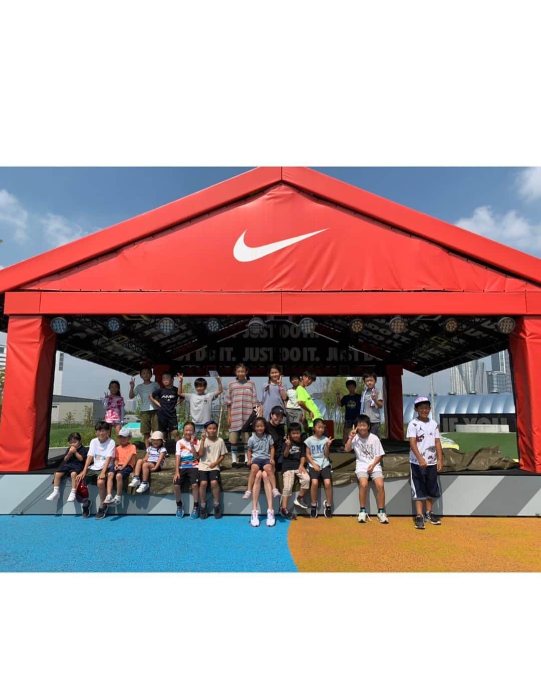 福内櫻子さんのインスタグラム写真 - (福内櫻子Instagram)「FINAL EVENT @tokyo_sport_playground で1年間Kids Run Clinic を担当しました！ 今日でTokyo sport playground は最後となりました。  寒い日も暑い日も遊んで走って笑って、一緒に汗を流した皆んな本当にありがとう🫶  沢山のエネルギーを皆からもらいました🔥 運動ができるできない関係なく楽しんでくれることが何より嬉しかった🌞  スポーツの楽しさを教えてくれた素晴らしい遊び場☑︎  #sports #kids #kidsrun #tokyosportplayground #run #runclinic #running」9月19日 20時35分 - sakurako_fukuuchi