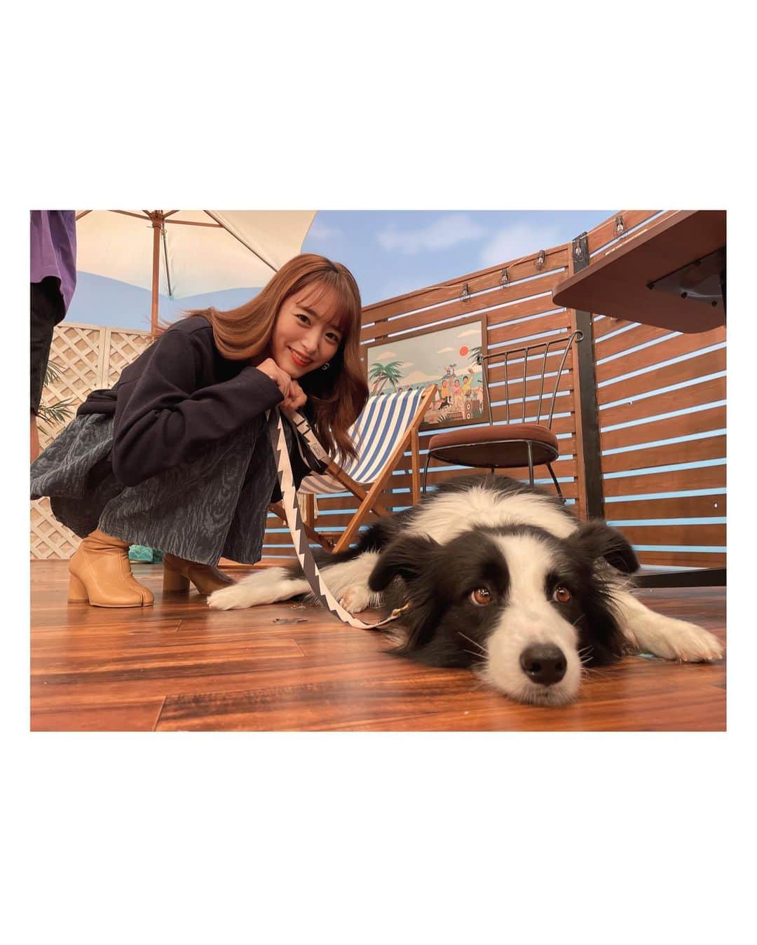 近藤千尋さんのインスタグラム写真 - (近藤千尋Instagram)「今日はスロイジの日でした💖📺 もうホームで楽しくてあっという間☺️✨ 衣装は、サイドにボリュームがあって 私服でも欲しくなったネイビーのセットアップでした💕☺️  ウェア @mullerofyoshiokubo_official  アクセサリー @unoaerre_japan  シューズ @maisonmargiera  #近藤千尋衣装  私服は秋を感じたくてベレー帽💖 十愛ちゃんのを貸りました。笑 どうか怒られませんように🙏🙏🙏  @zara  kids メガネは @moscotnyc  ワンピースは @tan_official_jp  かばんは　@fendi   さてさて、急いで帰ります🚅💗」9月20日 17時21分 - chipichan.1215