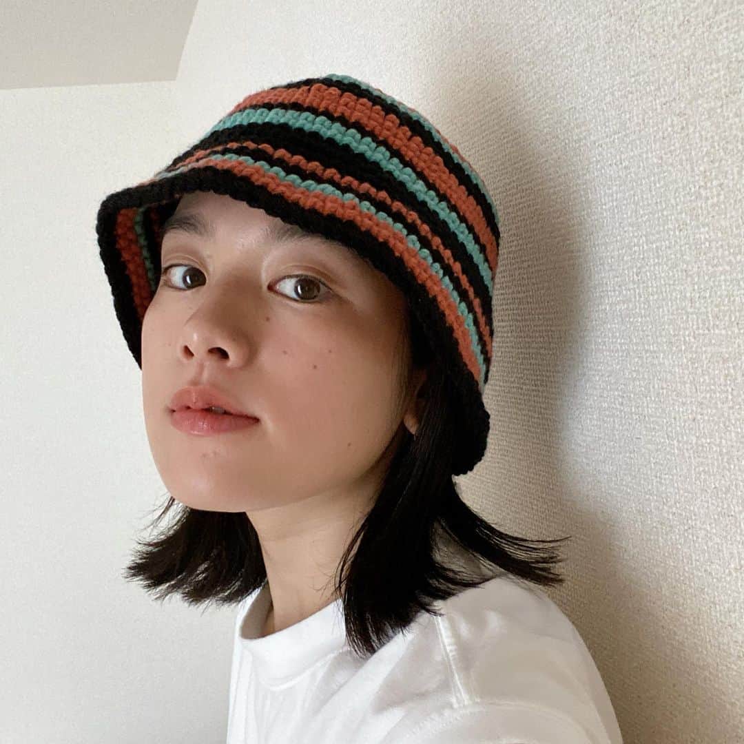 筧美和子さんのインスタグラム写真 - (筧美和子Instagram)「帽子編んだよ🧶 途中おかしな形になったりもしたけど、どうにか完成しました。かわいい。 師匠　@kurumi_nakata  Thank you🤍🤍🤍」9月21日 14時12分 - miwakokakei