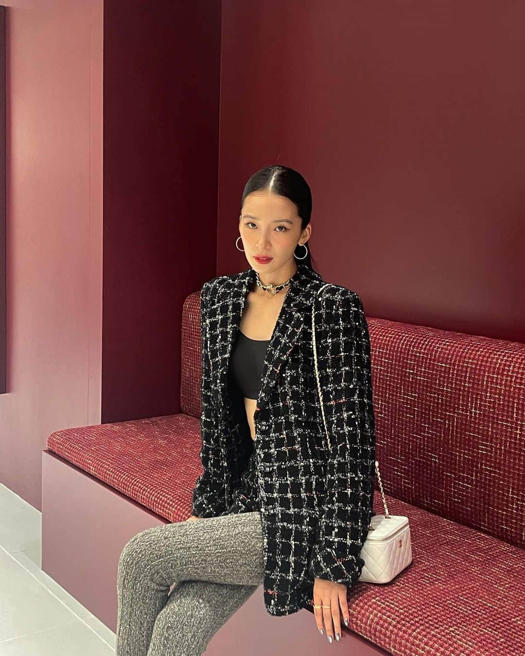 アイリーン・キムさんのインスタグラム写真 - (アイリーン・キムInstagram)「Always a pleasure ❤️🖤 @chanelofficial #광고 #CHANELinJeju #샤넬인제주」9月21日 15時15分 - ireneisgood