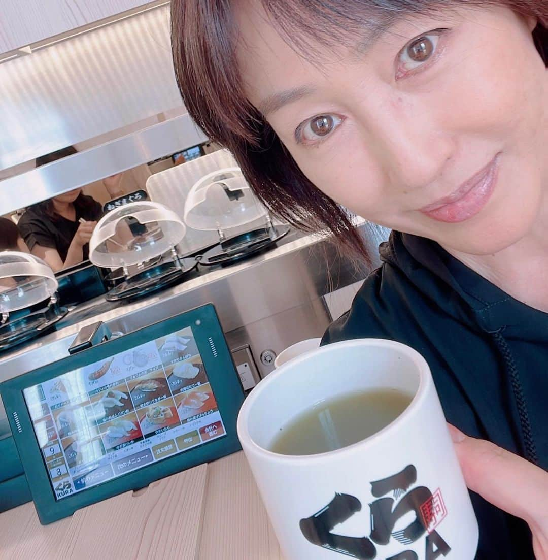 高島礼子さんのインスタグラム写真 - (高島礼子Instagram)「思いっきり 食べまくりました🍣  #くら寿司  #食い倒れ #楽しい」9月22日 14時36分 - reico.official