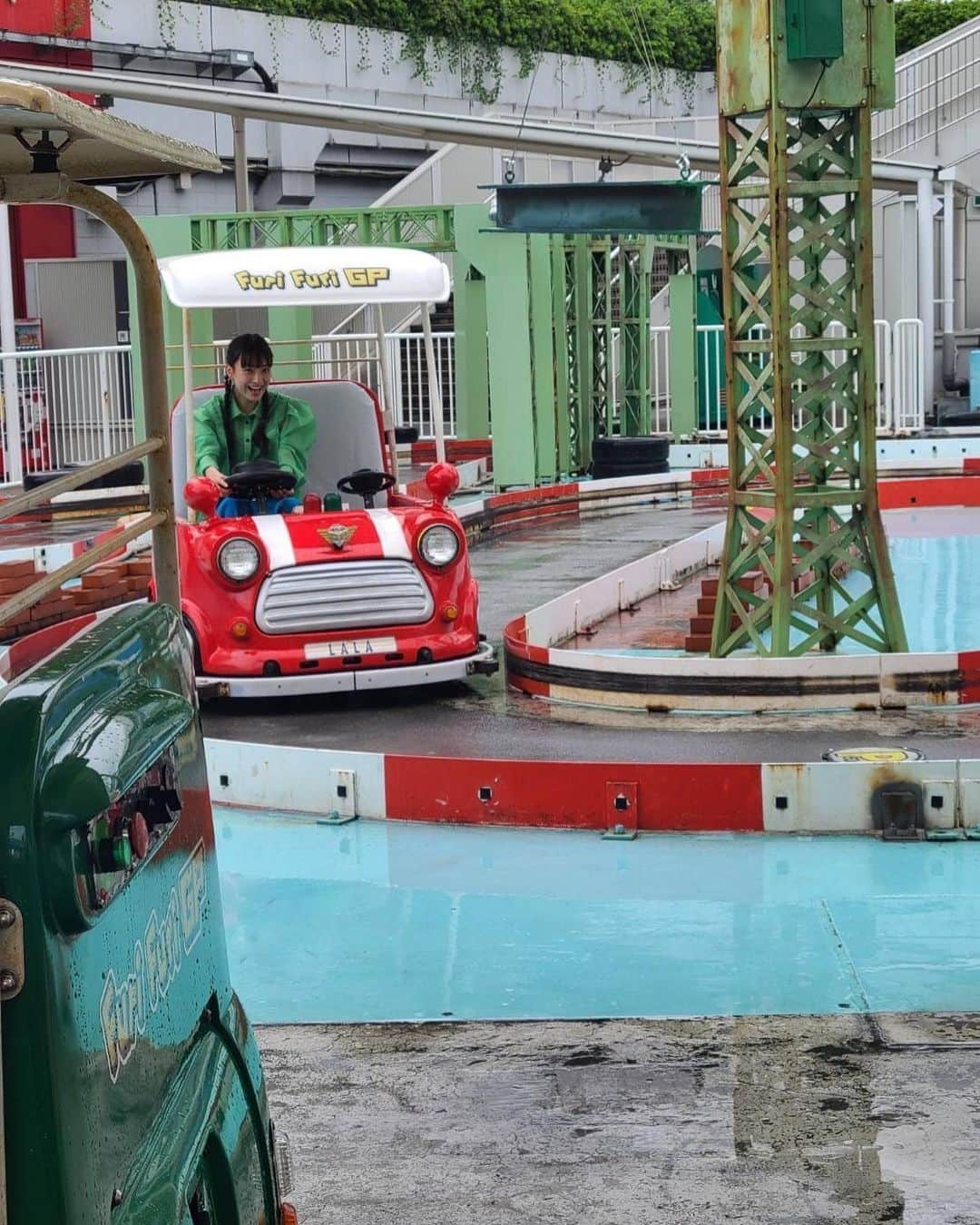 茅島みずきさんのインスタグラム写真 - (茅島みずきInstagram)「⁡ ⁡  MYOJO11月号の撮影で遊園地に行きました〜！ ⁡ ⁡ 楽しかった〜🚗³ ⁡ ⁡ 是非チェックしてみてください〜！」9月22日 17時52分 - mizukikayashima_official