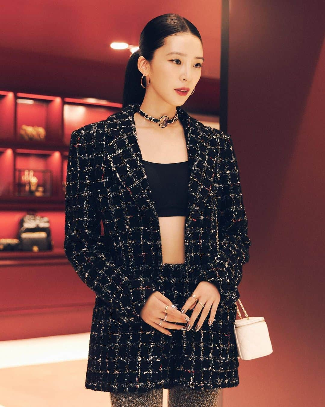 アイリーン・キムさんのインスタグラム写真 - (アイリーン・キムInstagram)「❤️🖤 @chanelofficial #CHANELinJeju」9月22日 20時33分 - ireneisgood