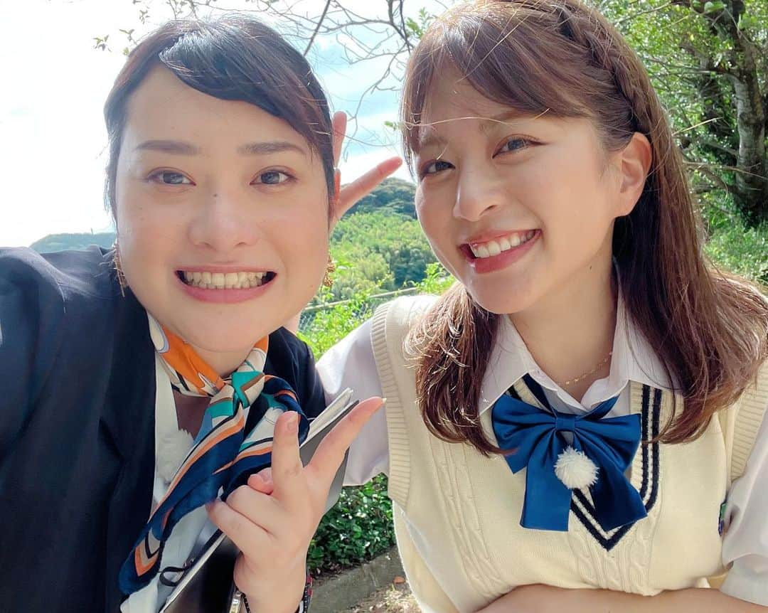 沖田愛加さんのインスタグラム写真 - (沖田愛加Instagram)「明日9月23日は、NCCで🌸  特番のお知らせです！ ながさき シン・修学旅行～仰天！よかとこ！うまかもん！～  全国から多くの修学旅行生が訪れる長崎で、 #キャイ〜ン　さん #上野敏子 さん #佐藤綾子アナ   と制服を着て、1泊２日の修学旅行気分で、 「リアル長崎」を味わいながら 楽しくロケしてきました♡  カメラが回っていないときも終始笑いが絶えず 猛暑の中でしたがとても楽しいロケでした🌼  長崎の人にも九州の人にも楽しんでいただけます！ 西九州新幹線開業日の 23日（金曜日）15時50分から 九州のテレビ朝日系列でご覧ください✨  【放送日時】 9月23日（金・祝）15:50～16:45 長崎文化放送・九州朝日放送・熊本朝日放送・大分朝日放送・鹿児島放送  地上波放送終了後に、NCC長崎文化放送の YouTubeで見逃し配信もあるので是非チェックしてください♡ YouTubeで🔍「NCC長崎文化放送」  https://m.youtube.com/c/nccnagasaki」9月22日 21時48分 - okita_aika