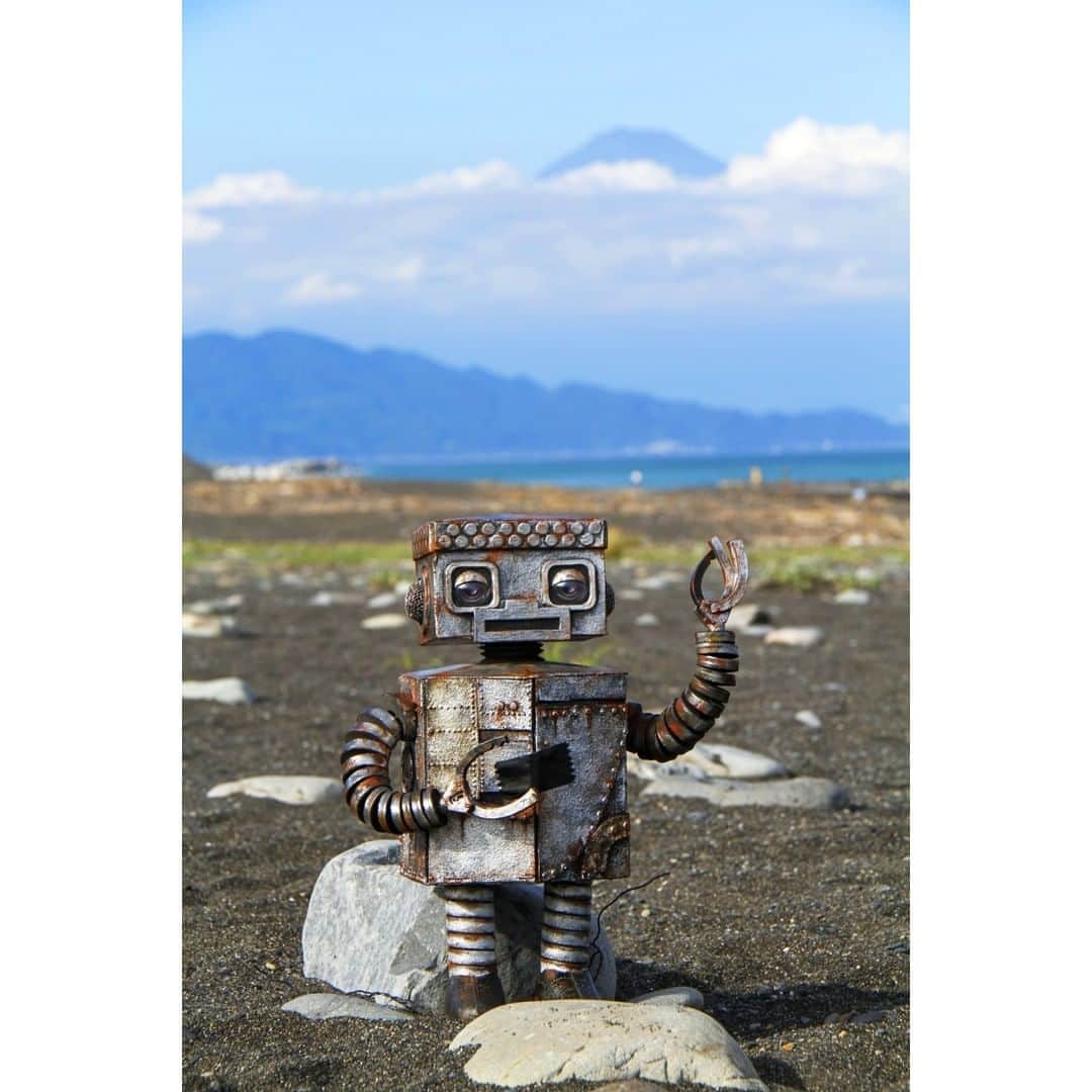 劇団四季さんのインスタグラム写真 - (劇団四季Instagram)「『#ロボット・イン・ザ・ガーデン』は、本日より静岡へ！  磐田：9/23（金・祝）、富士：25（日）、浜松：26（月）、清水：28（水）～10/1（土） #ミニチュアタングの旅 #ロボットインザガーデン #劇団四季 #ミュージカル #タング #musical #shikitheatrecompany」9月23日 9時30分 - gekidanshiki_official