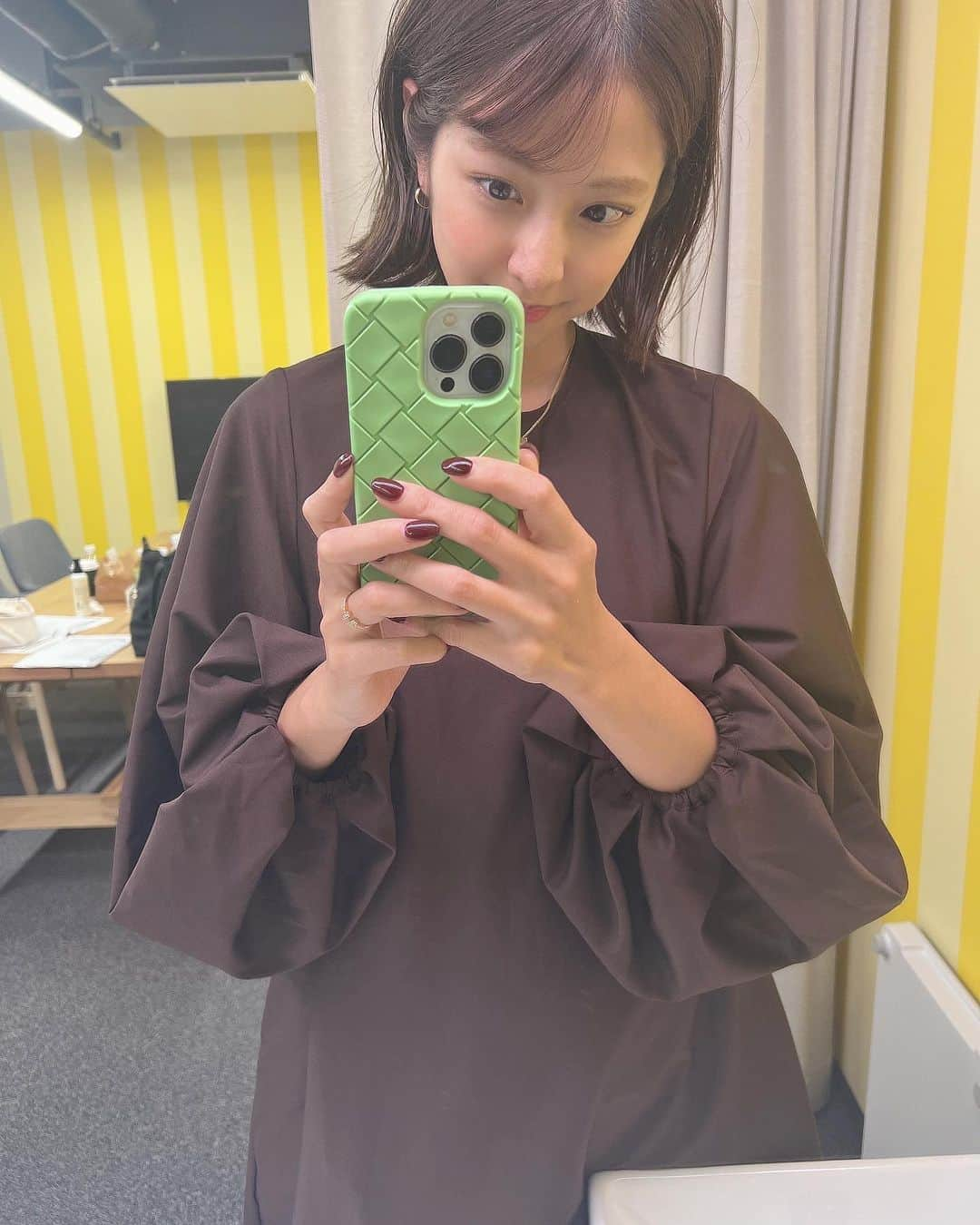 本郷杏奈さんのインスタグラム写真 - (本郷杏奈Instagram)「４時間生放送 ありがとうございました❤️  👗　@louren__official」9月23日 20時01分 - annahongou