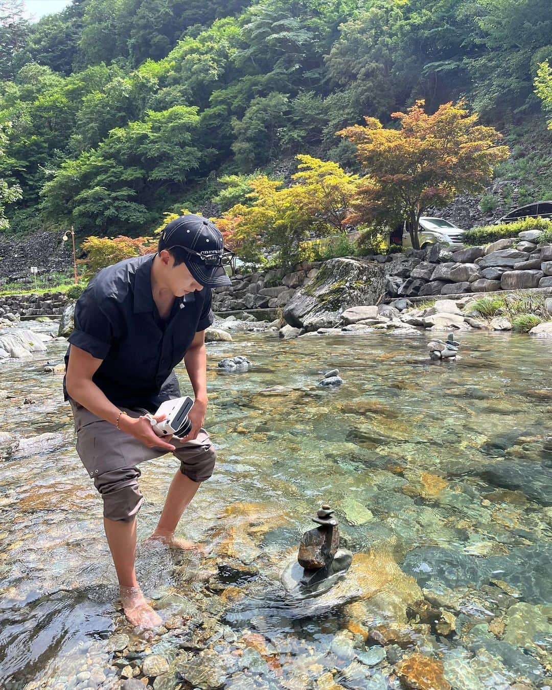 イ・ジョンシンさんのインスタグラム写真 - (イ・ジョンシンInstagram)「여름은 가고 완연한 가을로🍂 다들 행복합시다 저도 그럴려구요😉최선을 다하되 물흐르듯이 갑시다」9月23日 23時15分 - leejungshin91