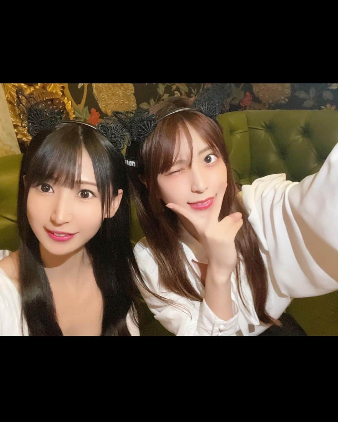 竹内星菜さんのインスタグラム写真 - (竹内星菜Instagram)「おはよう！！  昨日の夜はよく行くソロモンズ(@solomons_harajuku ) Halloweenのメニューが出たと聞いて...🎃 まゆりと行ってきた〜!!🐱💟🐱 . ハロウィン仕様なっててめっちゃ可愛いかった！ まゆりとお揃い猫カチューシャ🐈‍⬛ . コーヒーにその場で撮った写真 プリント出来るのかわいいすぎる👻💡 おいしかったー！しあわせじかん！ . . やっぱこのお店すきだなあ . . #ソロモンズ #solomons #原宿 #原宿グルメ #harajuku #ハロウィンメニュー #アフタヌーンティー #halloween」9月24日 7時10分 - seina0227